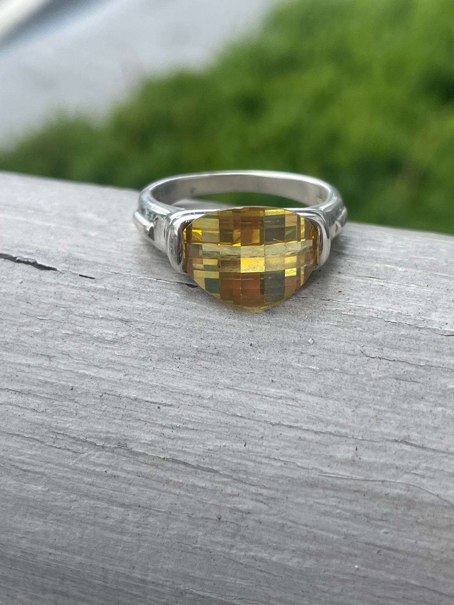 925 Sterling Silver Curved Oval Multifaceted Synthetic Citrine Ring
