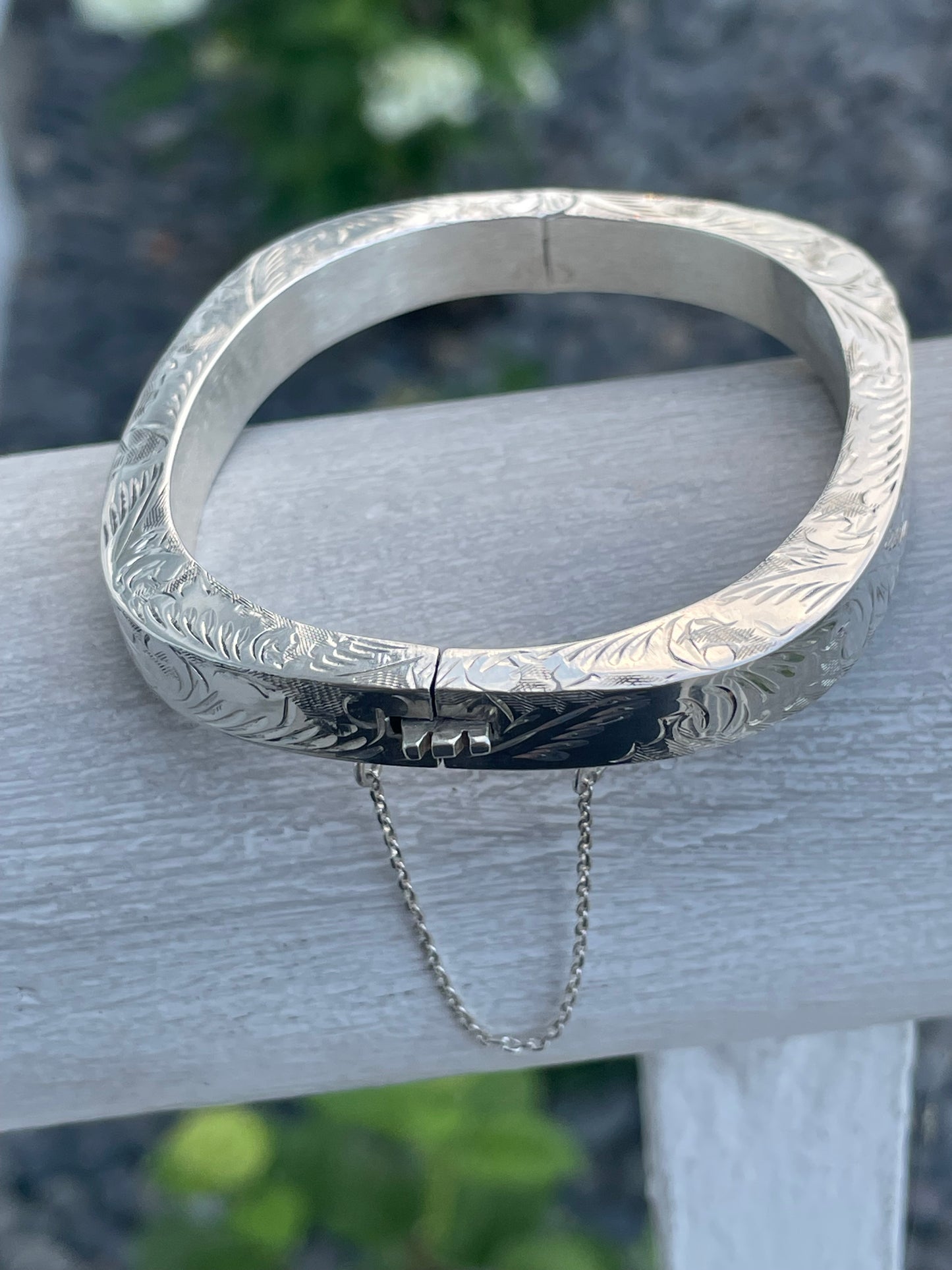 Vintage 925 Sterling Silver Hand Etched Bangle Bracelet 7”