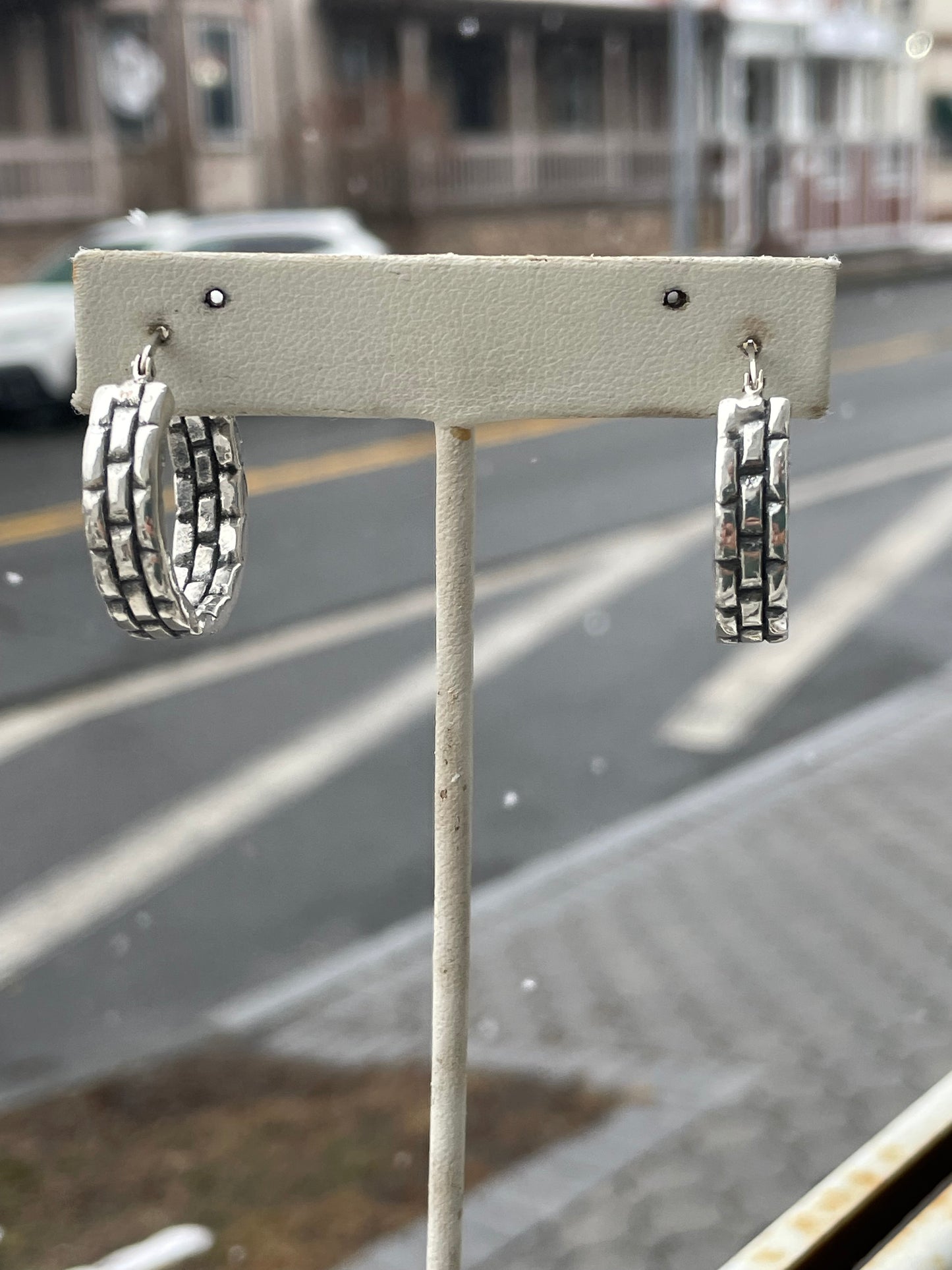 925 Sterling Silver Brick Design 30mm wide hoop earrings (K4)