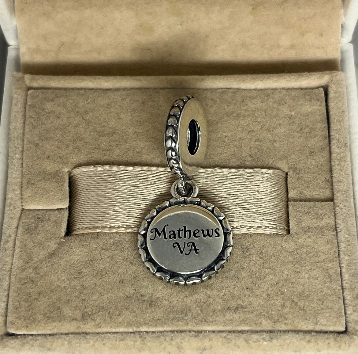 Pandora Mathews Virginia State Exclusive Destination Vacation Dangle Charm