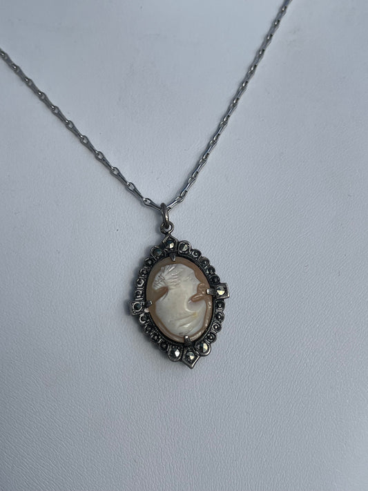 Vintage 925 Sterling Silver Shell Cameo & Marcasite Necklace 18”