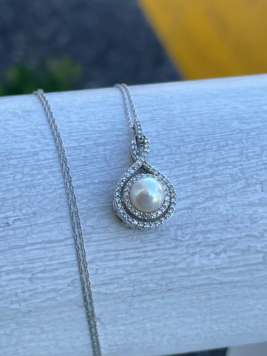 14k White Gold Natural Pearl & Diamond Infinity Swirl Necklace