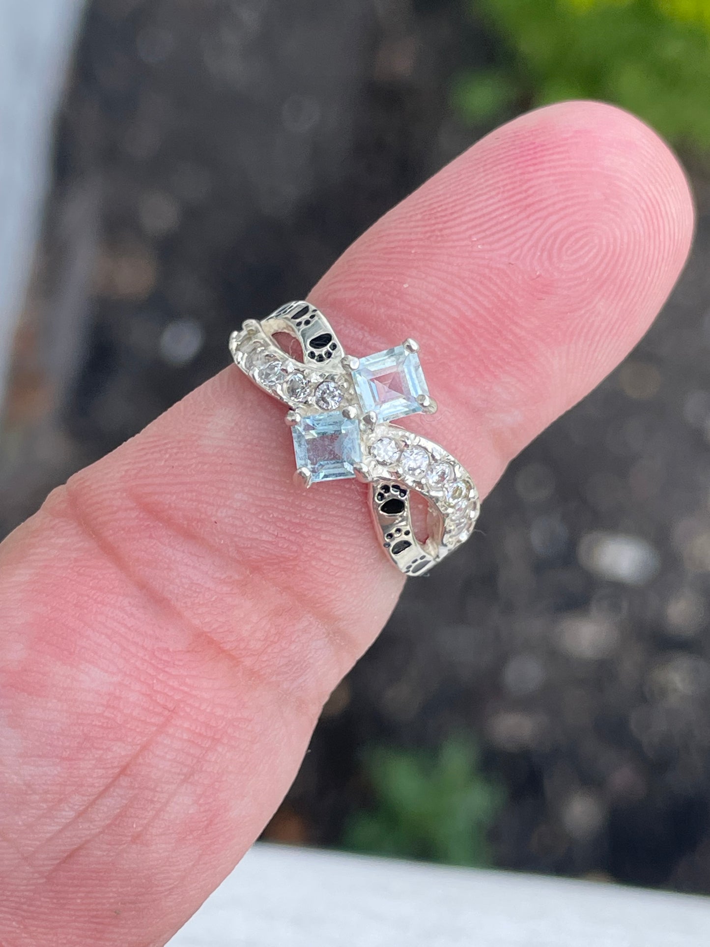 925 Sterling Silver Aquamarine & Cz Cross over Paw print Ring