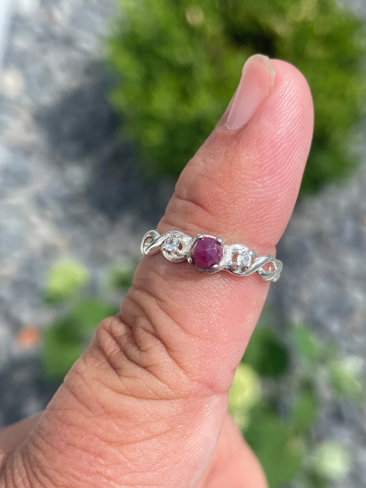 925 Sterling Silver Natural Ruby & Diamond Past Present Future Infinity Band Ring Size 7.5