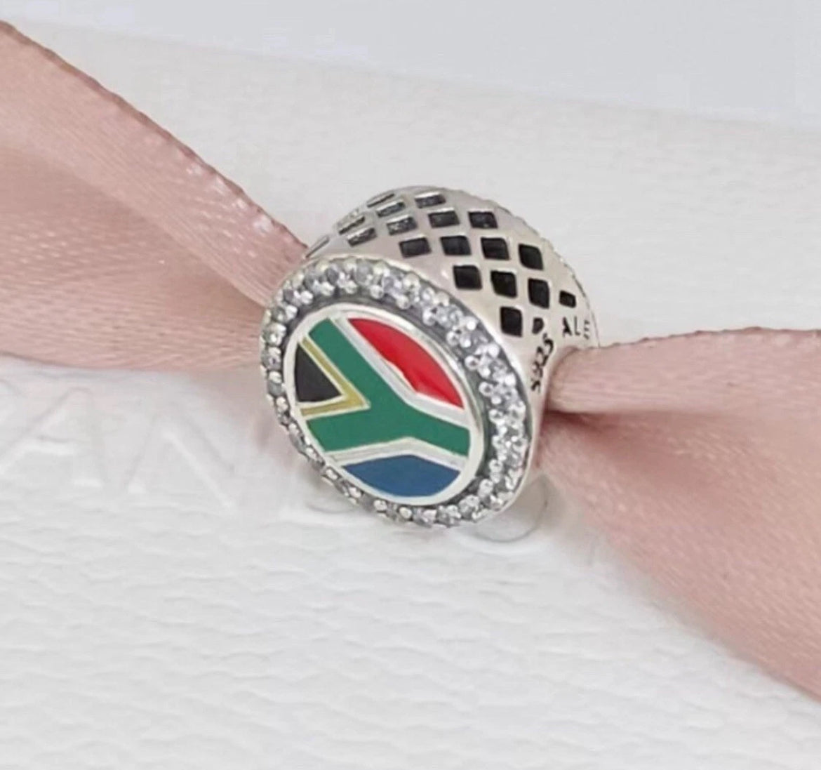 Rare Pandora South Africa Country Exclusive Round Signet Flag Charm