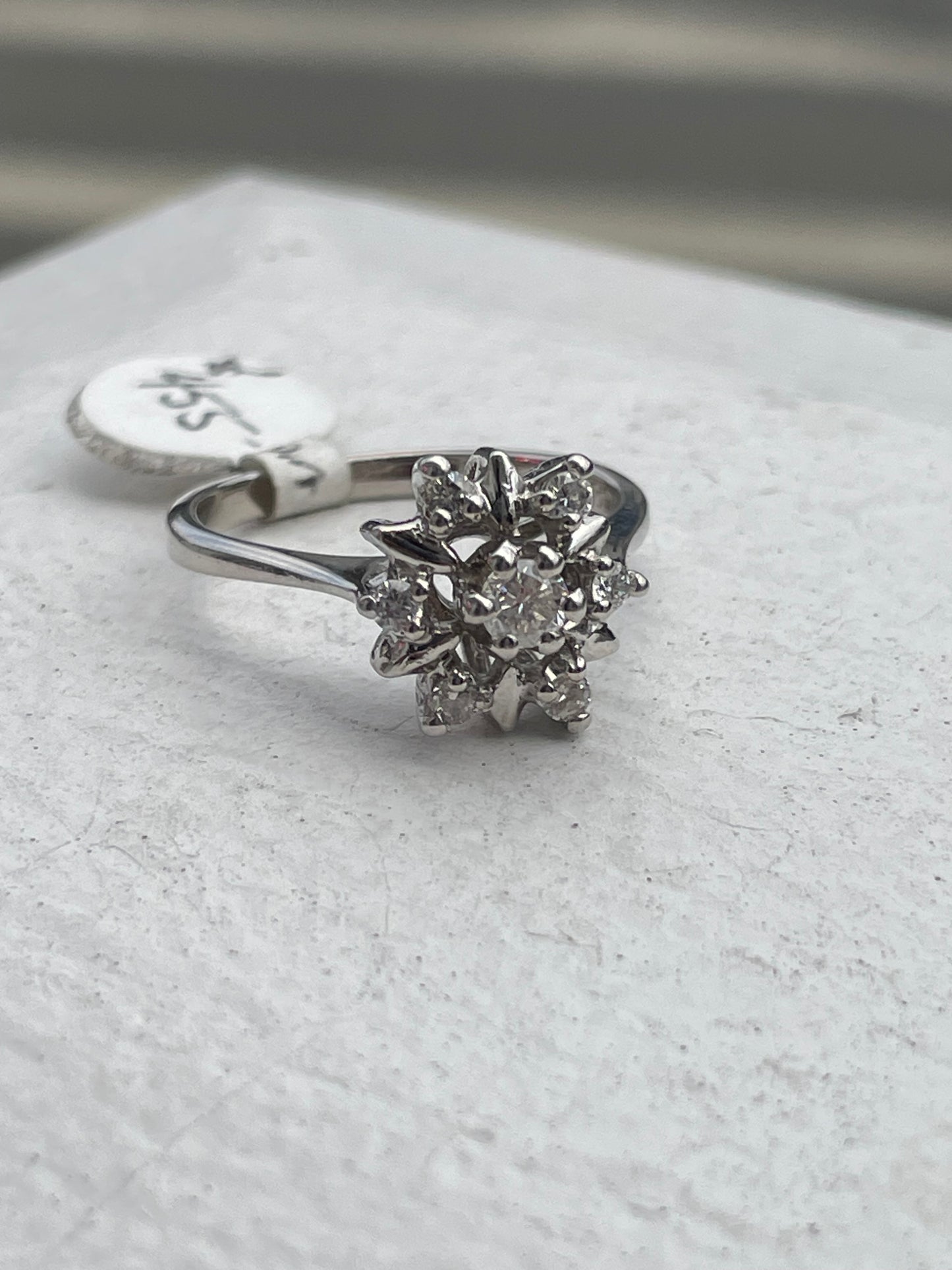 14k White Gold Diamond Snowflake Ring Size 8