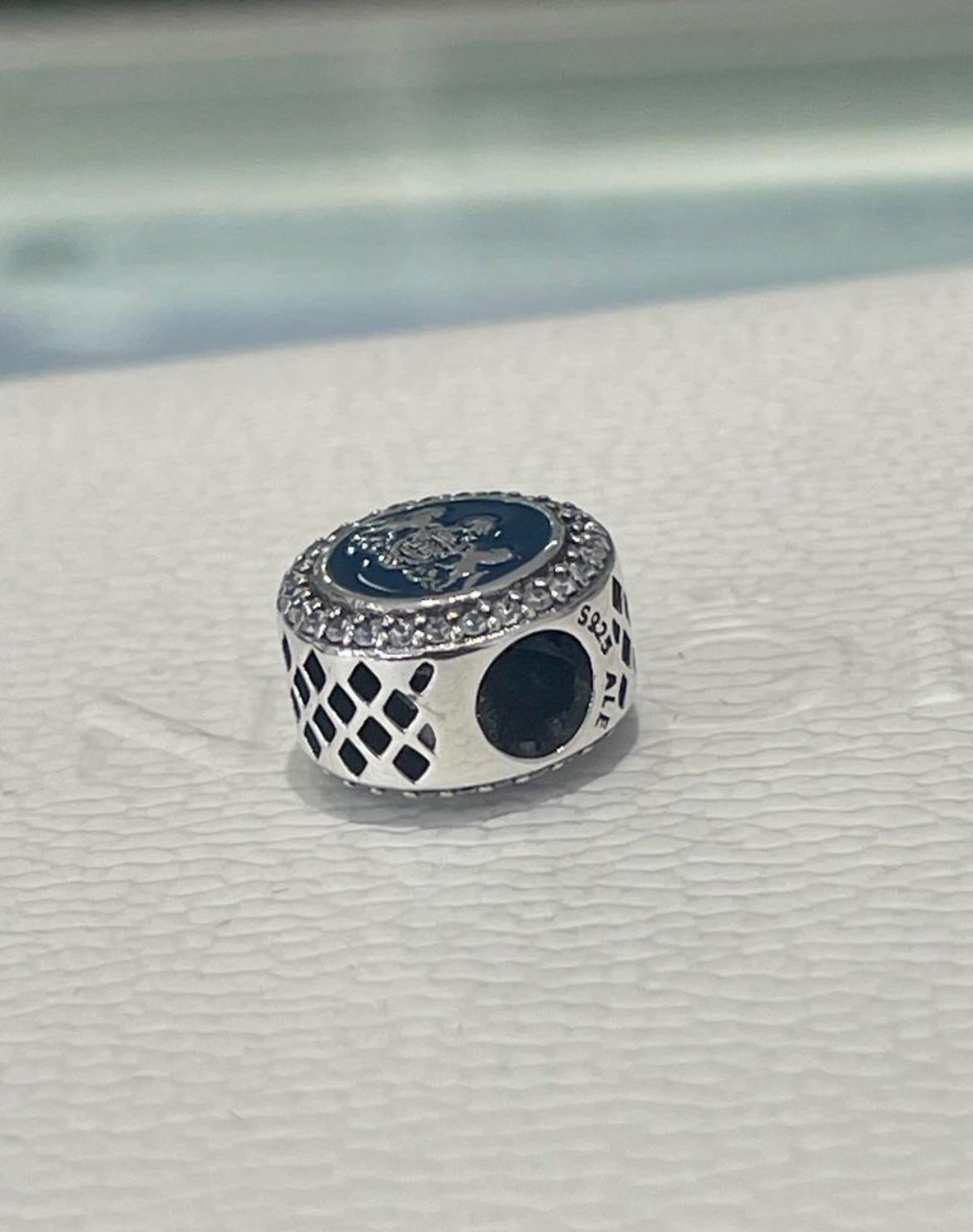 Pandora Pennsylvania State Exclusive Flag Signet Travel Charm