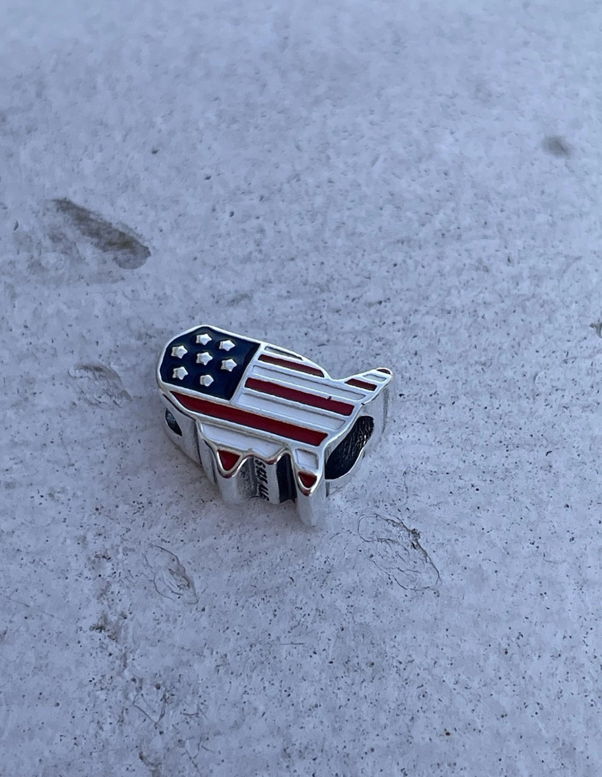 Retired Pandora United States USA Flag Country Outline Charm
