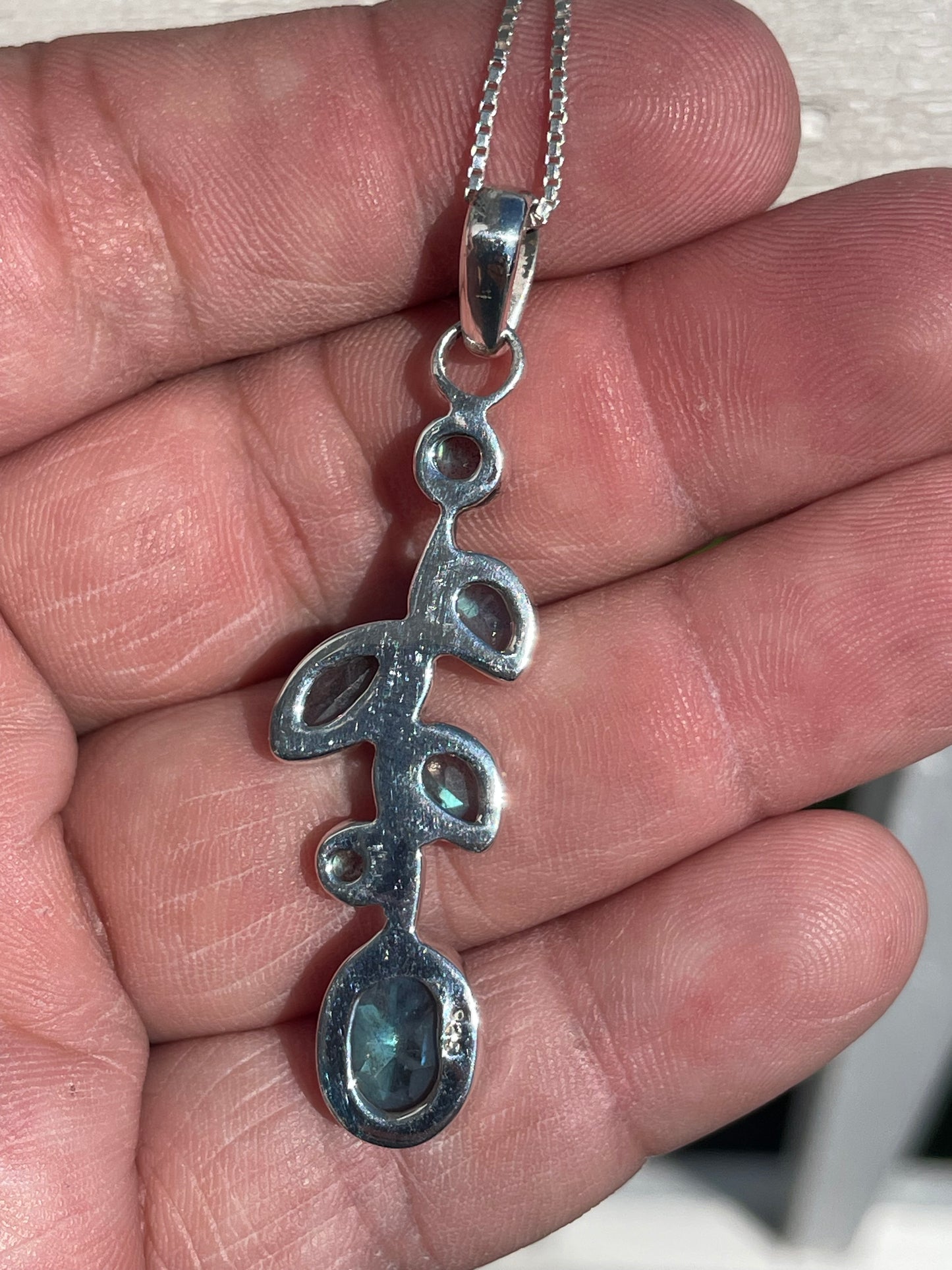 925 Sterling Silver Vertical Labradorite Stone Necklace