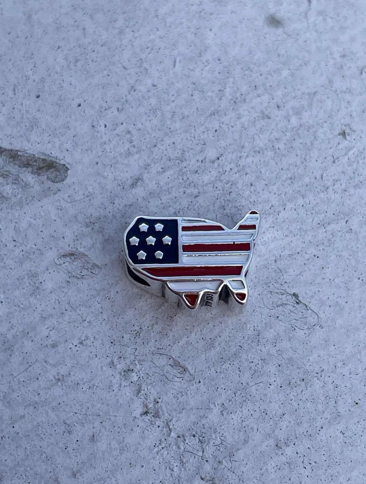 Retired Pandora United States USA Flag Country Outline Charm