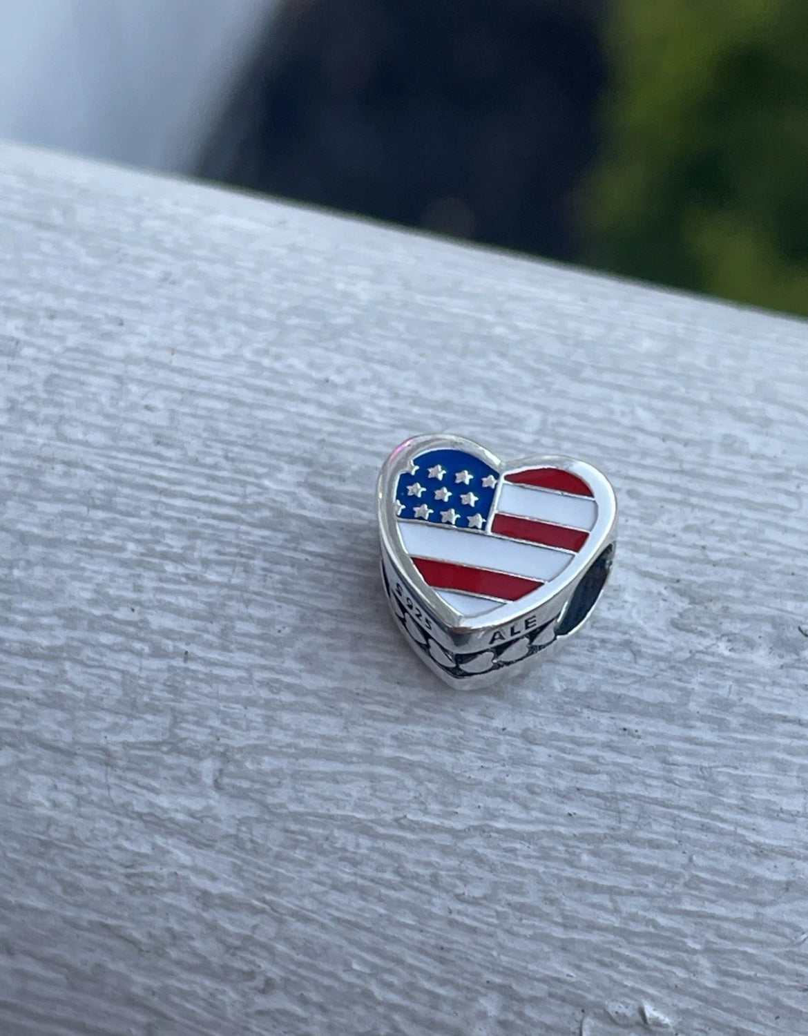 Pandora Reversible South Carolina State Flag / USA Country Flag Exclusive Destination Travel Heart Charm