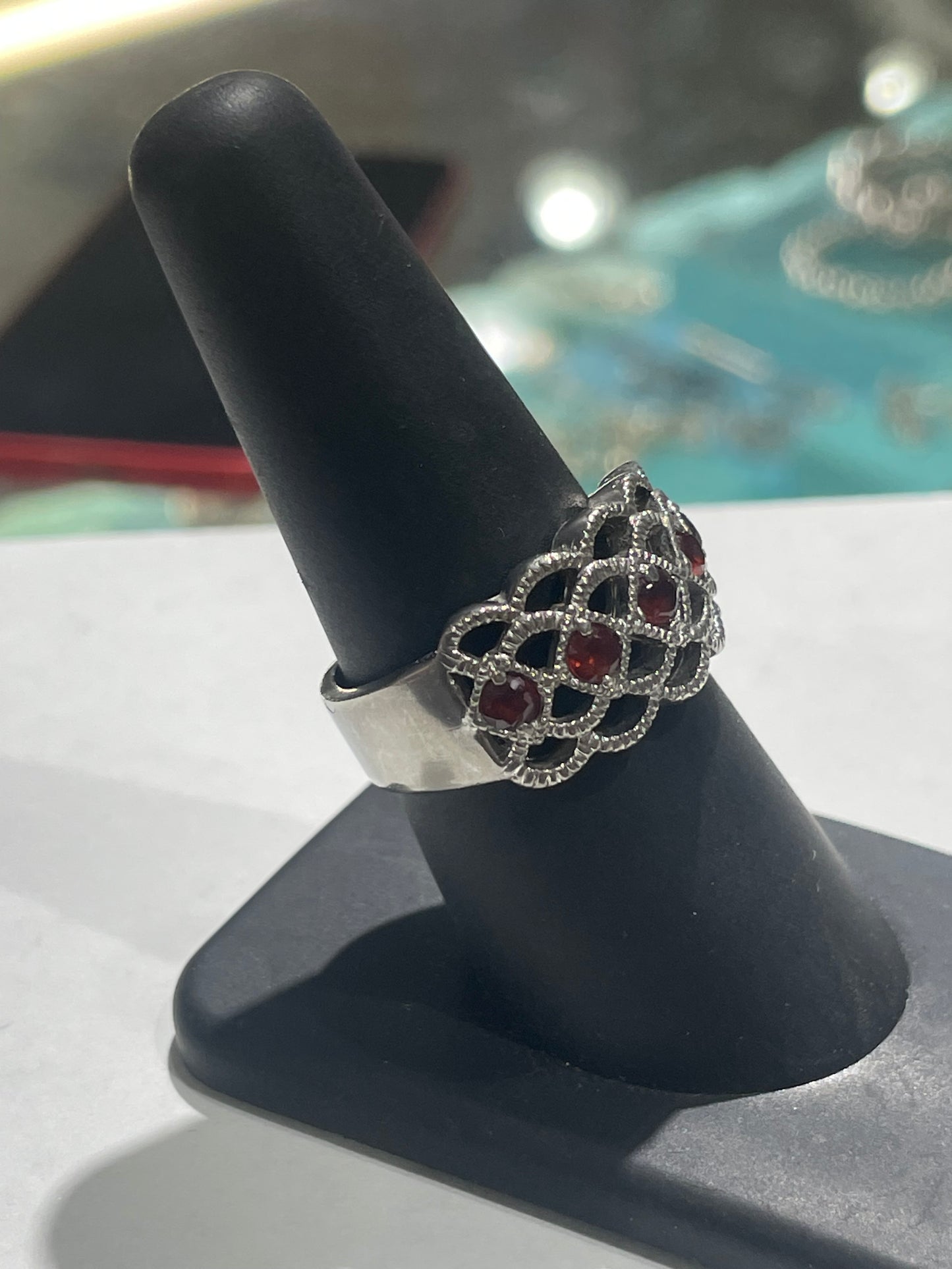 Designer FAS 925 Sterling Silver Openwork Garnet Band Ring Size 8