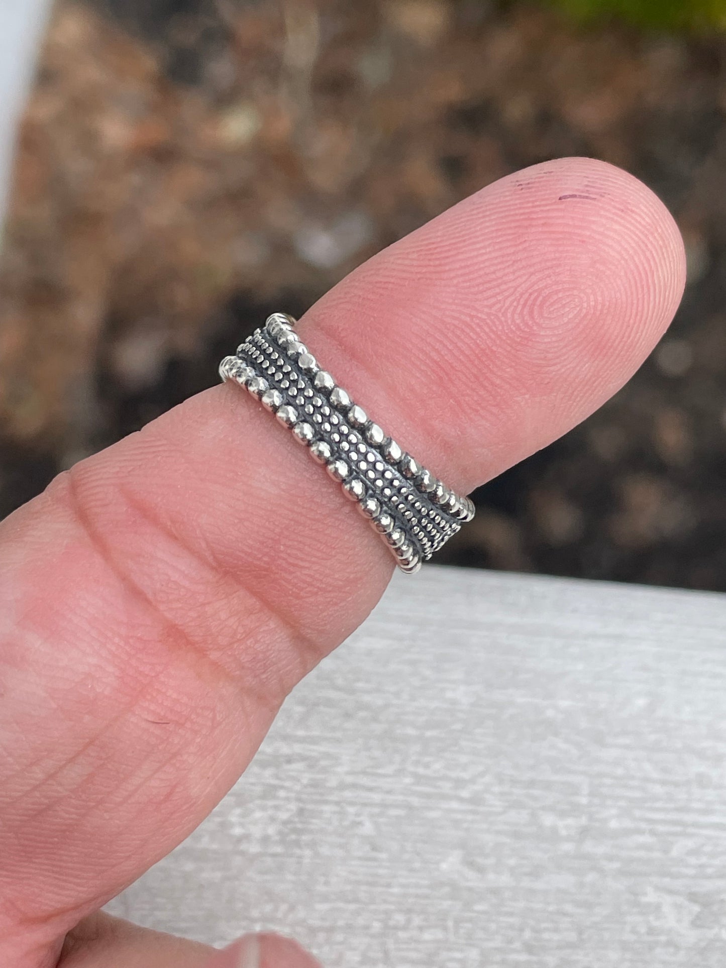 925 Sterling Silver Sparkling Cz Band Ring Size 6