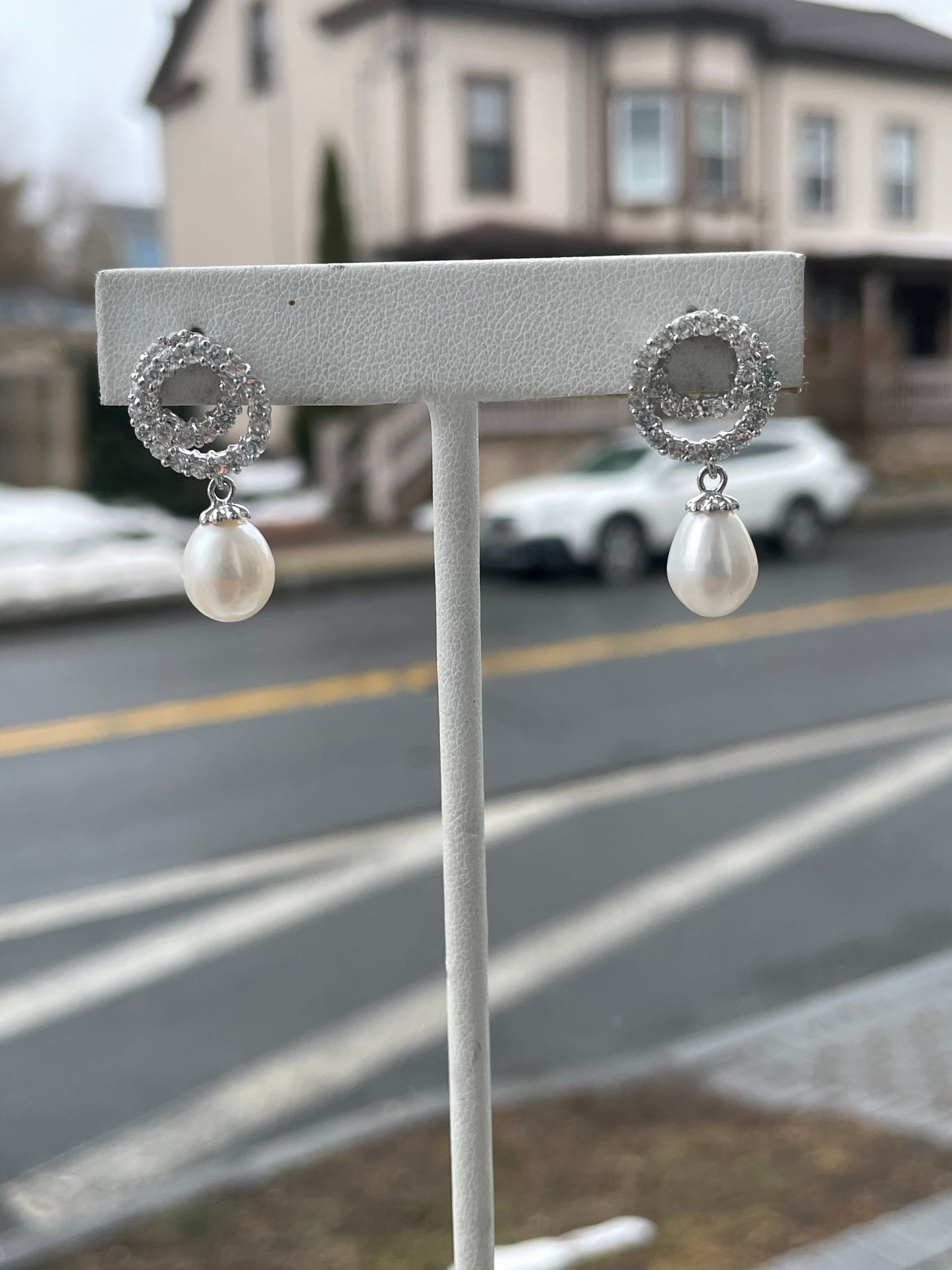 925 Sterling Silver Swirl Cz & Pearl Dangle Earrings (K25)