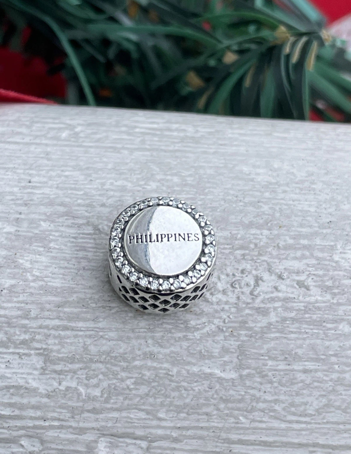 Pandora Philippines Exclusive Country Round Signet Jeepney Image Charm