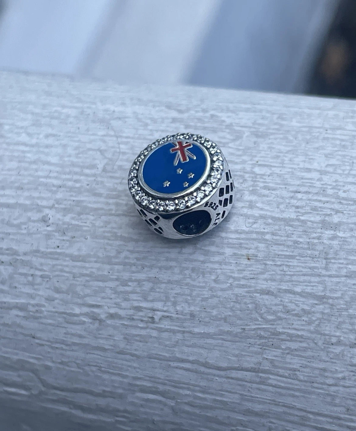 Pandora New Zealand Country Flag Exclusive Travel Round Signet Charm