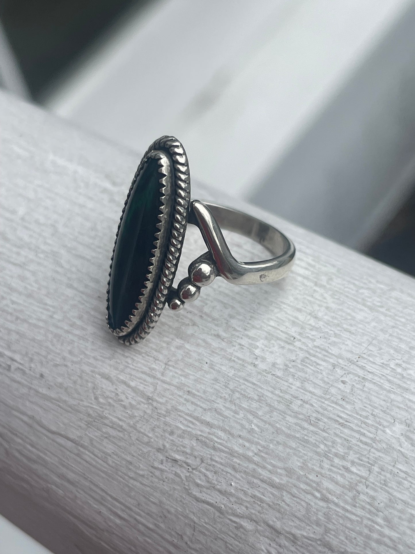 925 Sterling Silver Green Elongated Abalone Ring Size 8