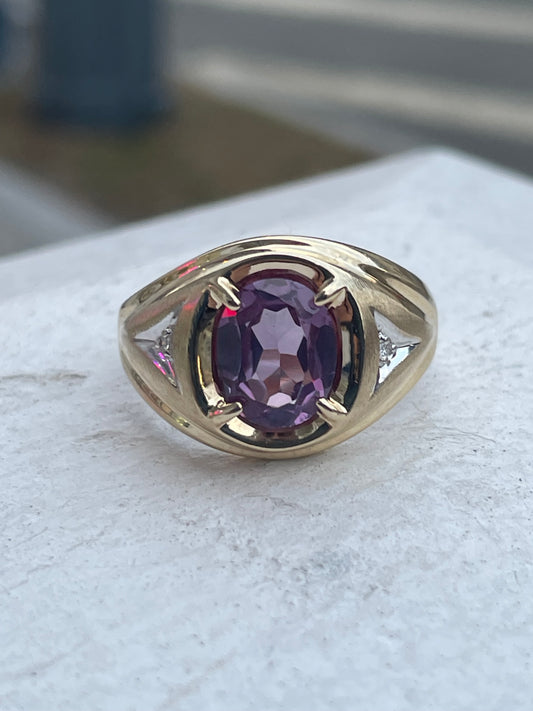 10k Gold Simulated Amethyst & Diamond Signet Ring Size 11