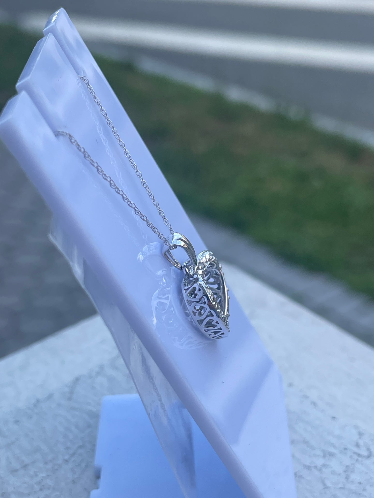 10k White Gold Natural Diamond Wavy Heart Necklace 18”