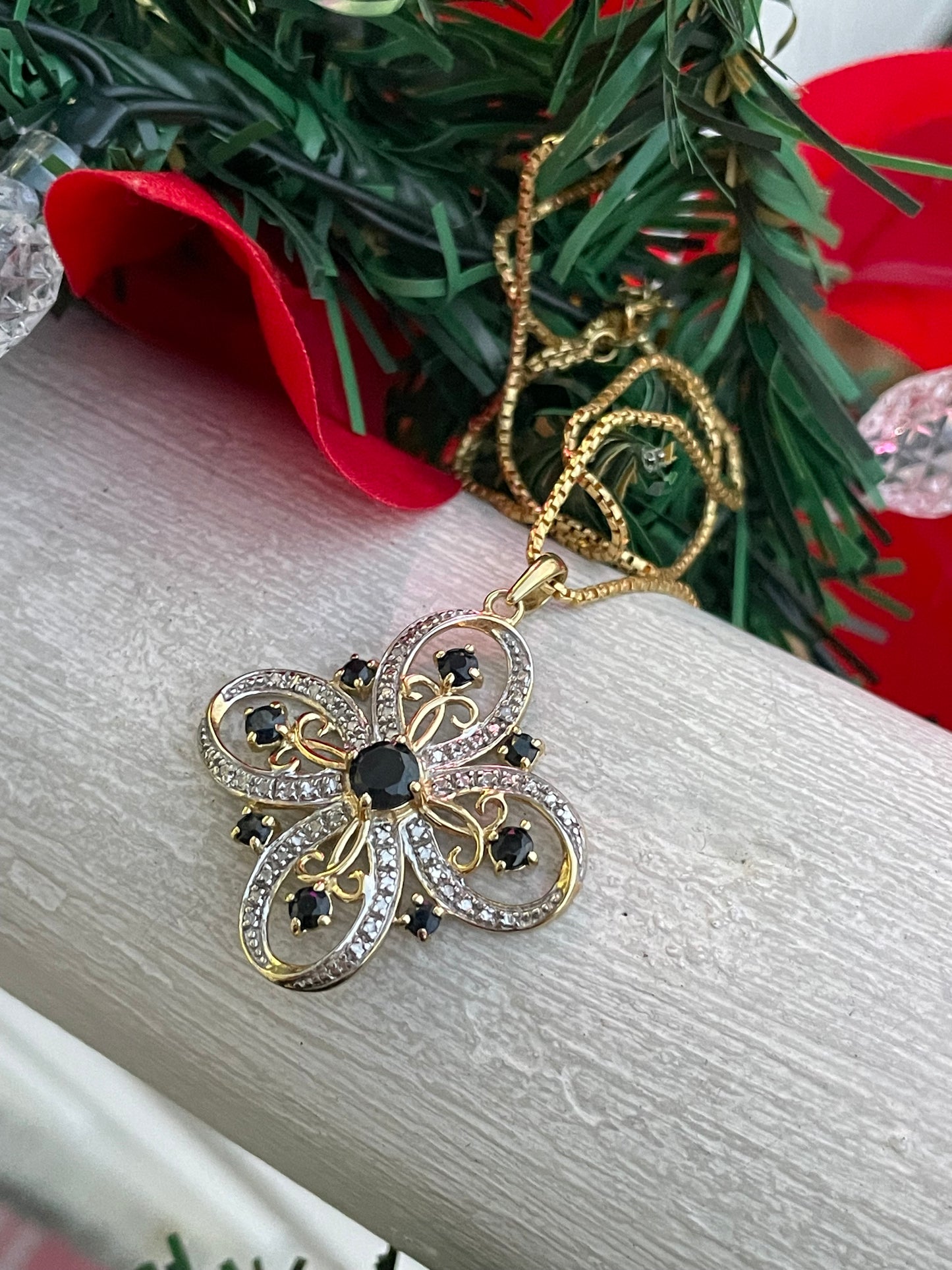 925 Sterling Silver Vermeil Quatrefoil Natural Sapphire Necklace