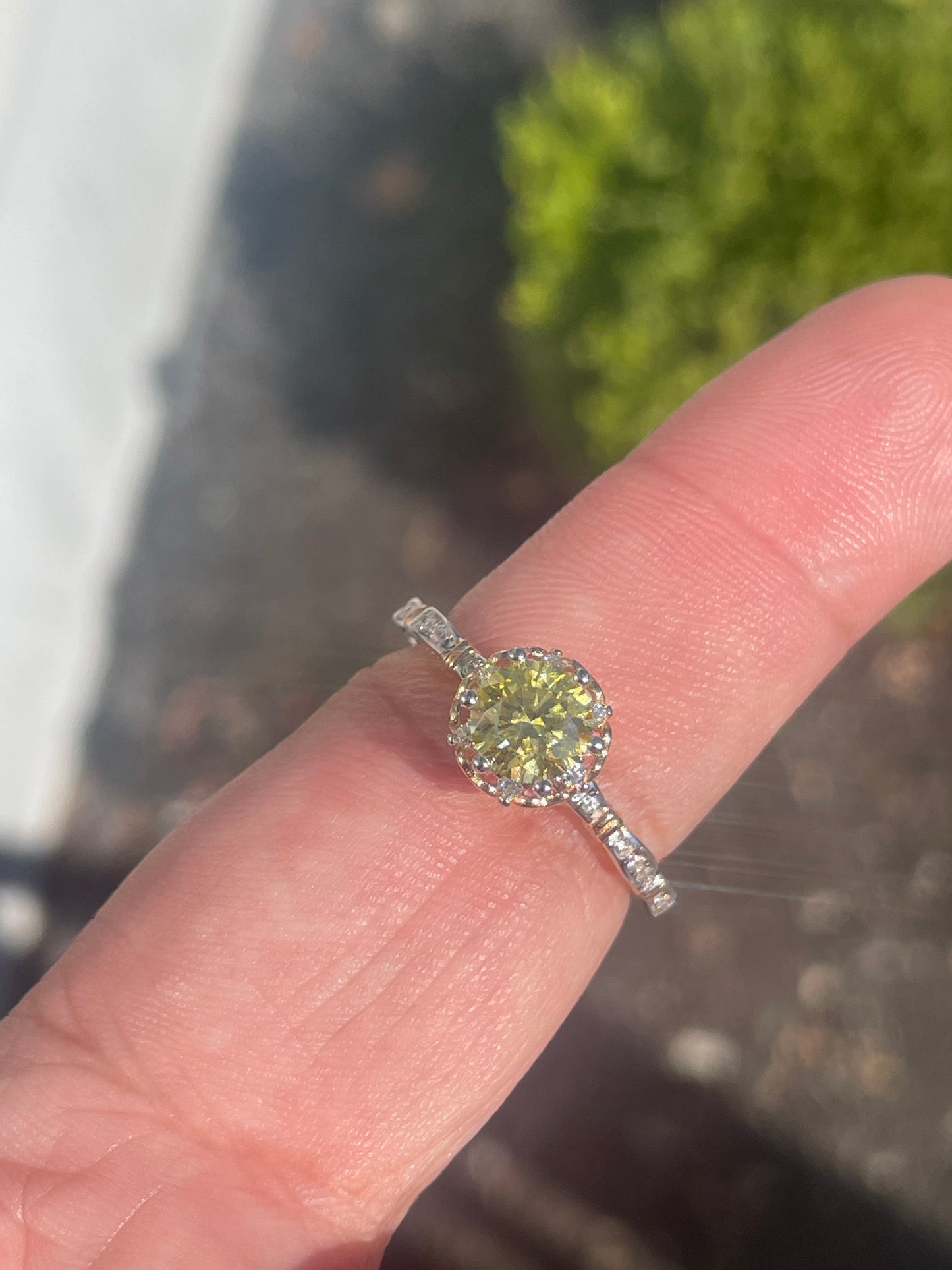 925 Sterling Silver & Vermeil 2tone 1.00ct Canary Yellow Moisonite Solitaire Ring Size 8.5