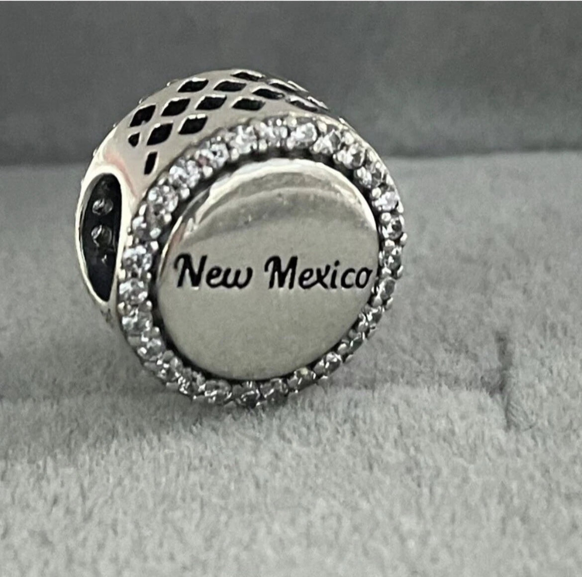 Pandora New Mexico State Exclusive Round Signet Charm