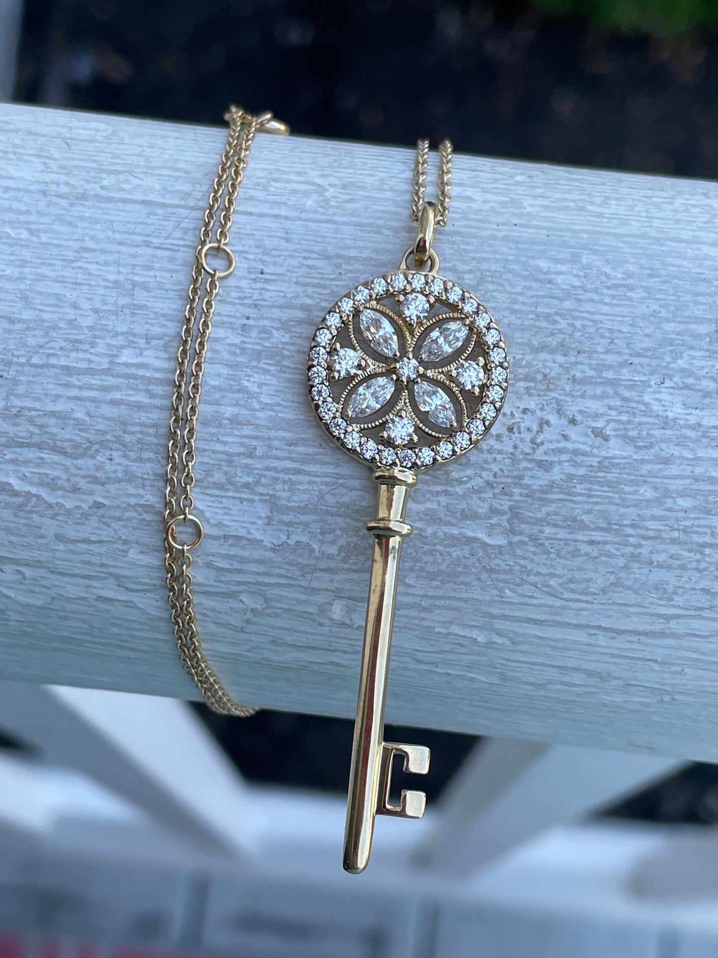 925 Sterling Silver Vermeil Cz Key Necklace w/ chain.