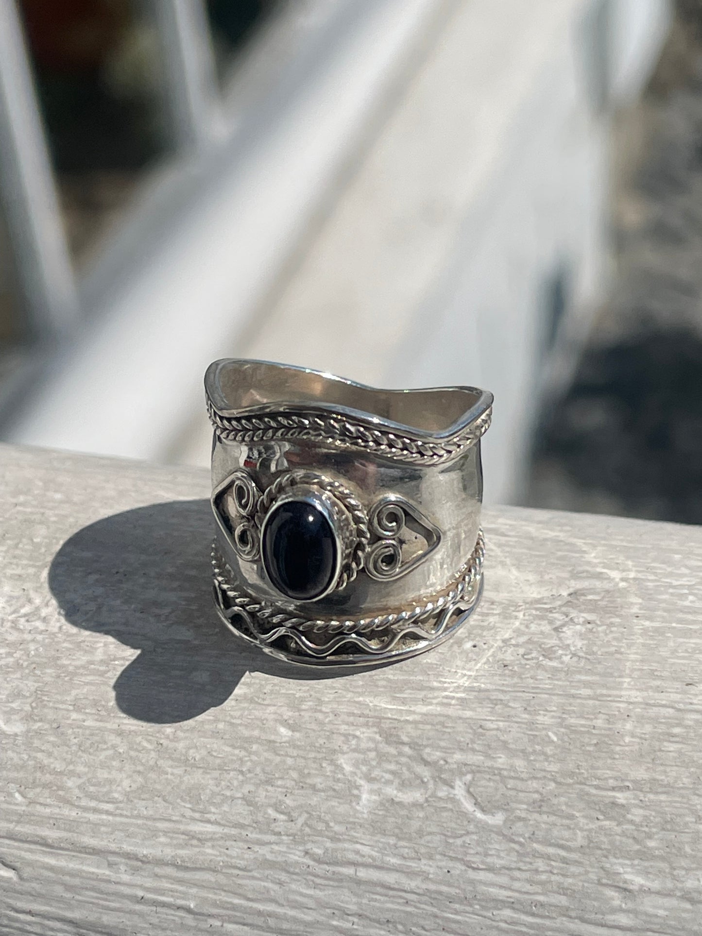 925 Sterling Silver Amethyst Stone Cigar Style Band Ring Size 7.5