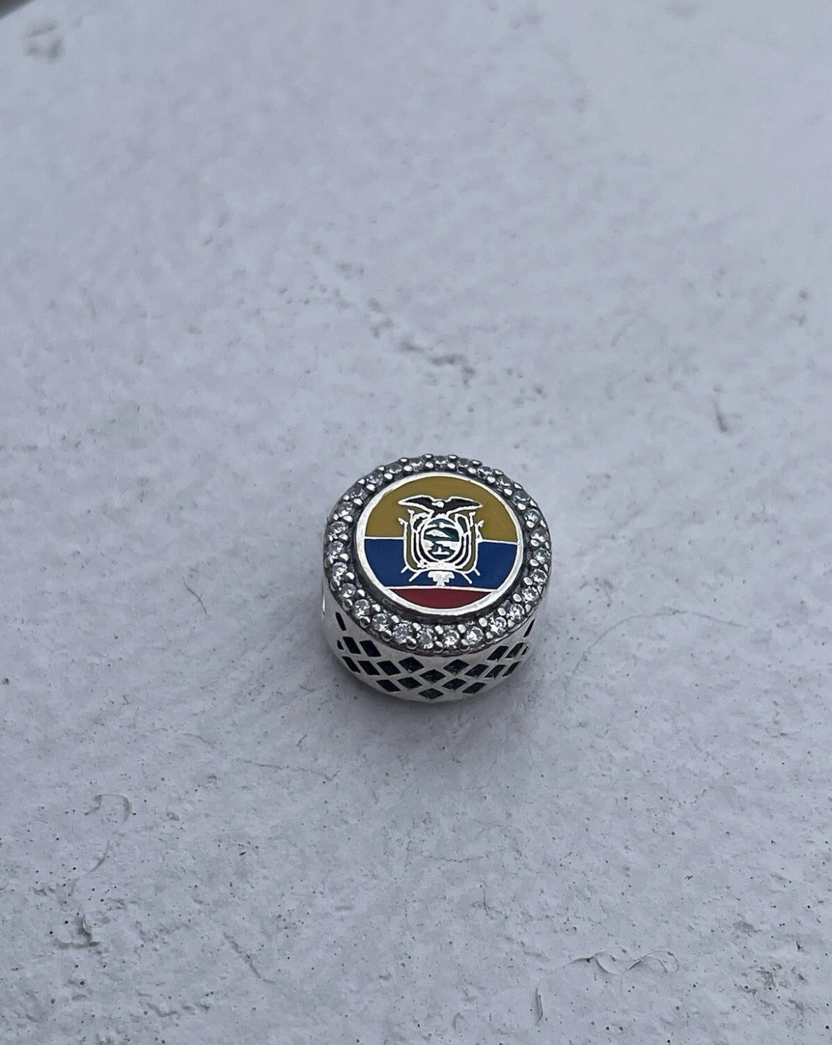Pandora Ecuador Country Flag Exclusive Travel Round Signet Charm