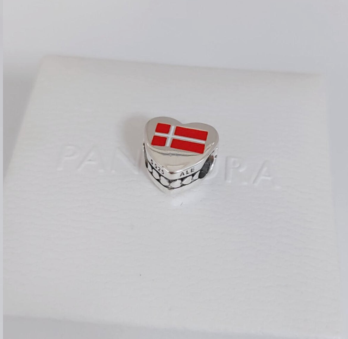 Pandora Denmark Country Exclusive Heart Flag Charm