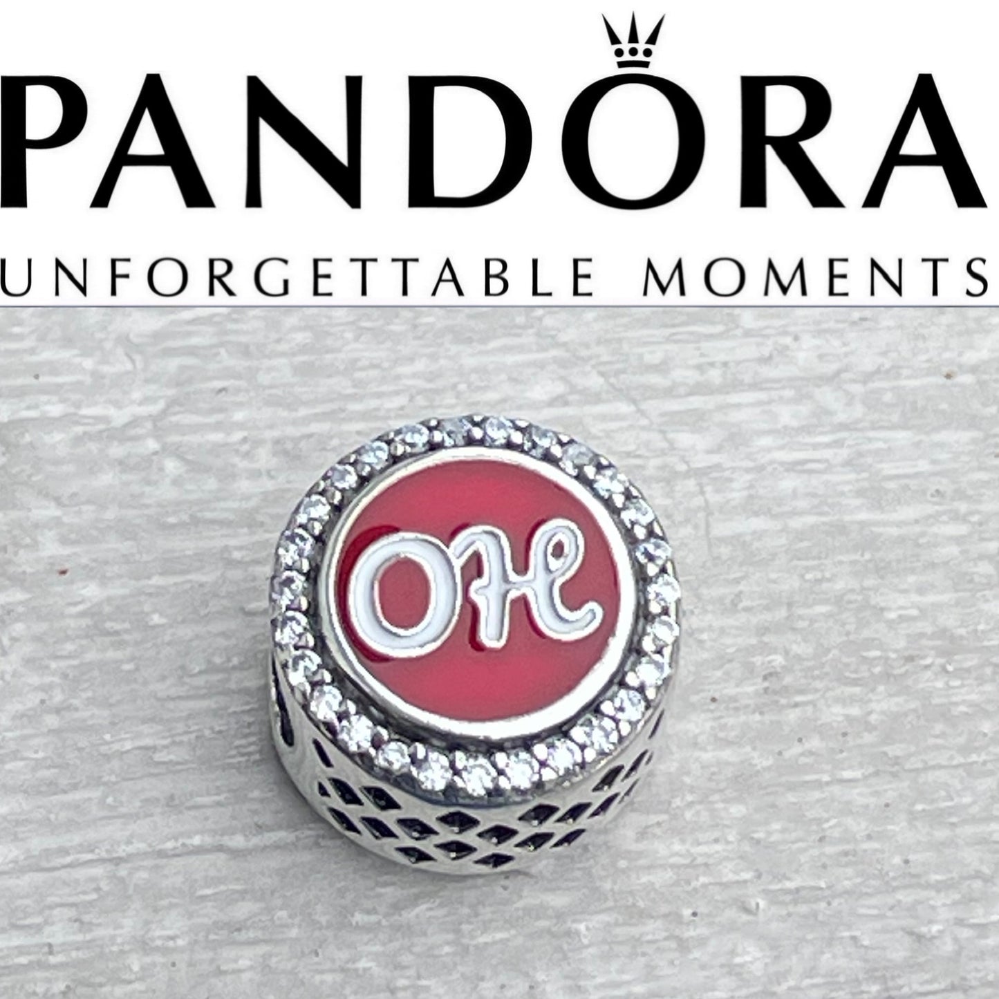 Pandora Ohio State Exclusive Travel Signet Round Charm
