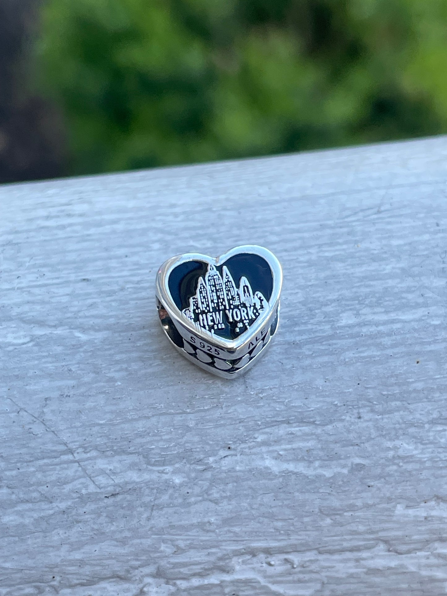 Pandora New York City Exclusive Silver Signet Heart Travel Charm