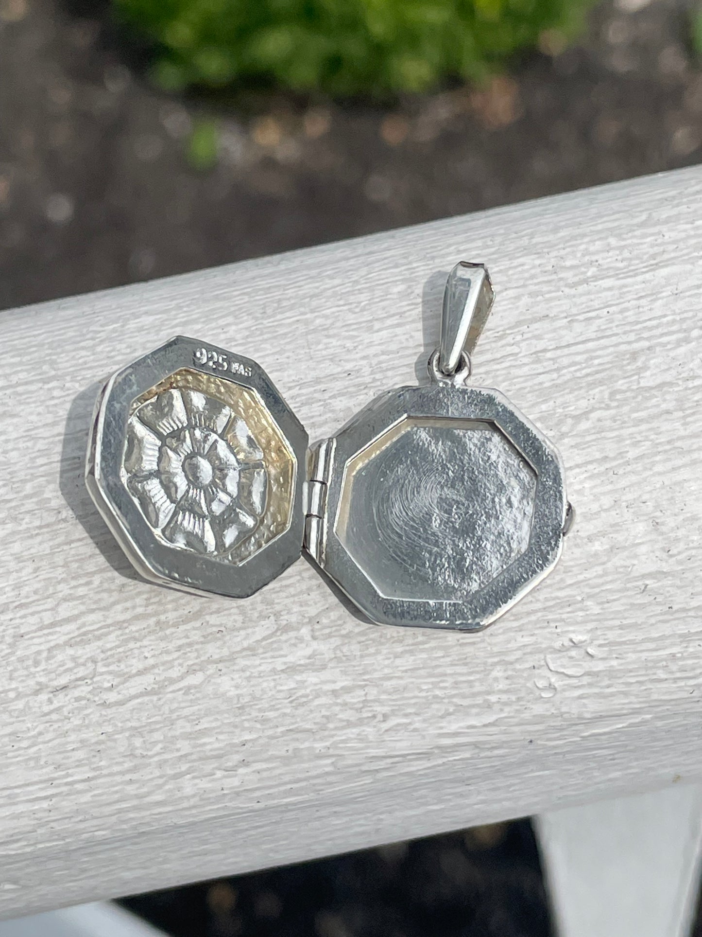 Designer FAS 925 Sterling Silver 2tone Octagon Mandala Locket Pendant