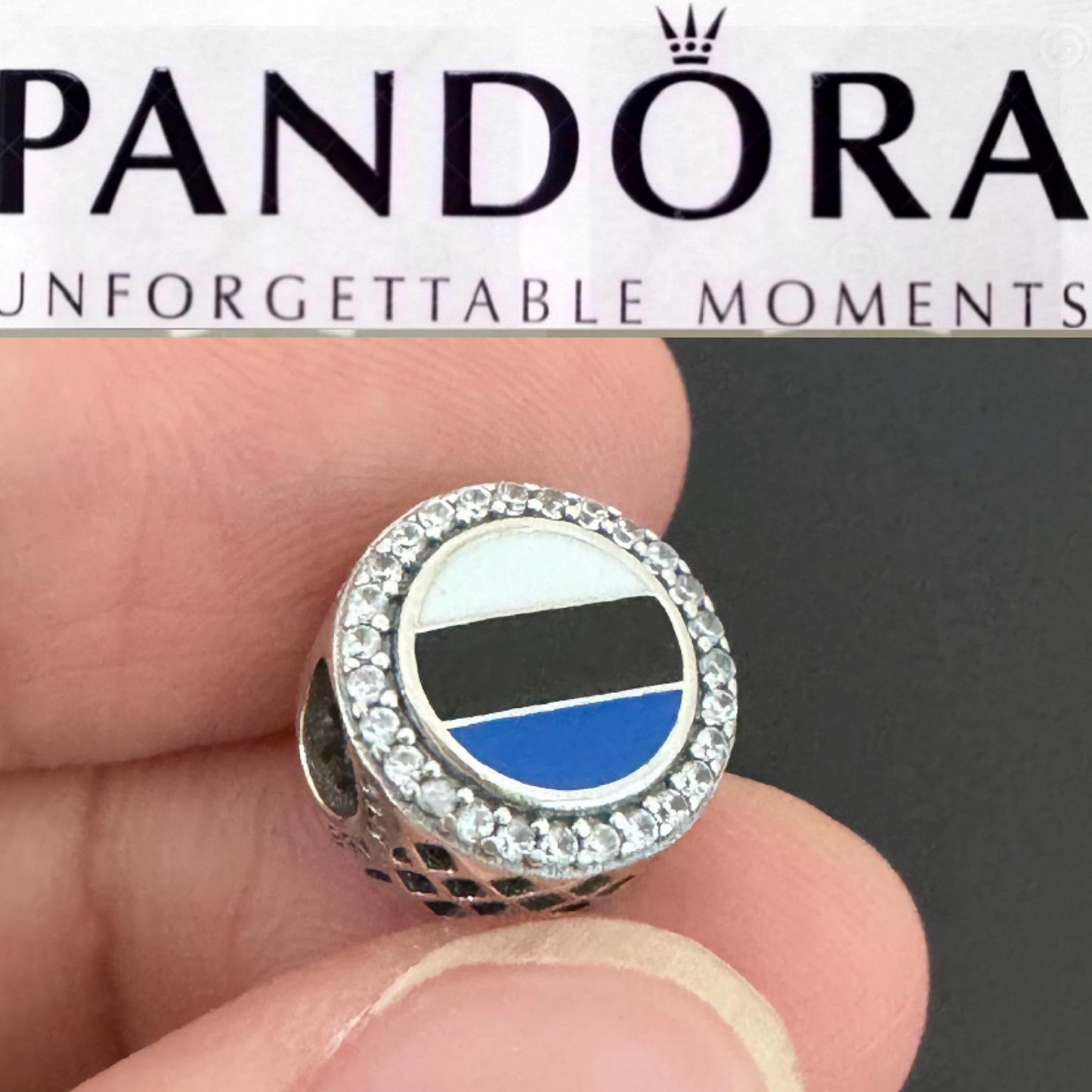 Pandora Estonia Country Exclusive Round Signet Flag Charm
