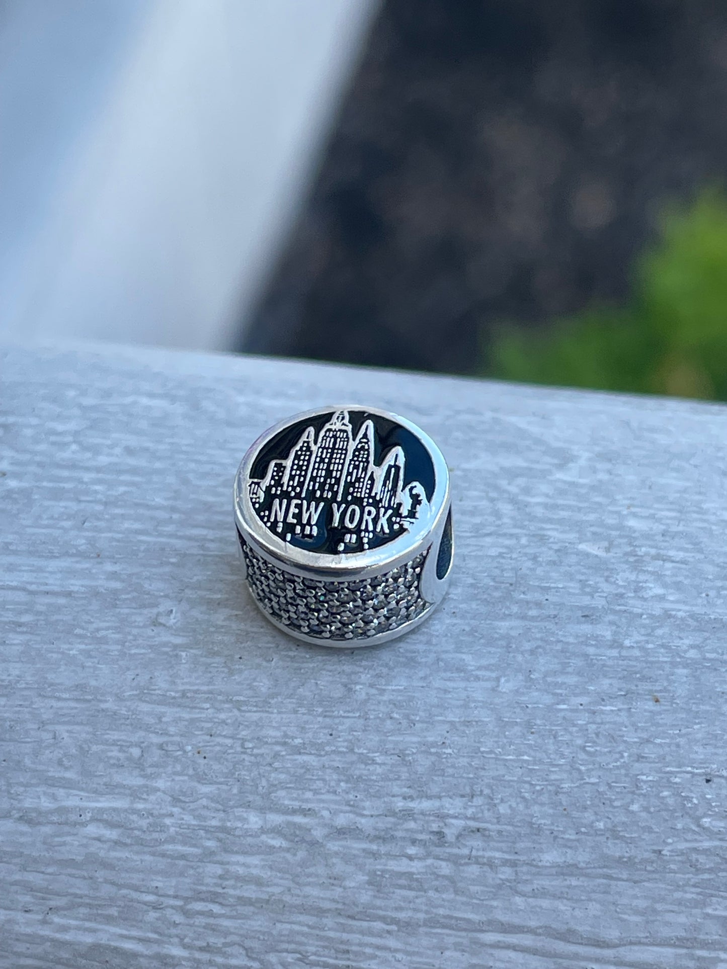 Pandora New York City Exclusive Silver Signet Travel Charm