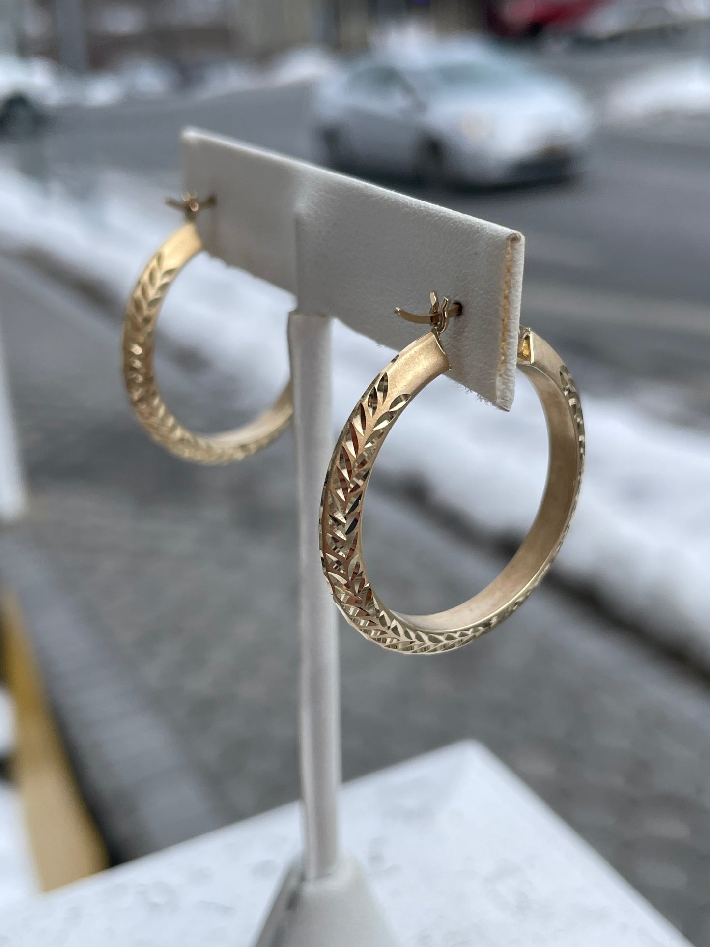 14k Gold Laurel Wreath Etched 30mm Hoop Earrings