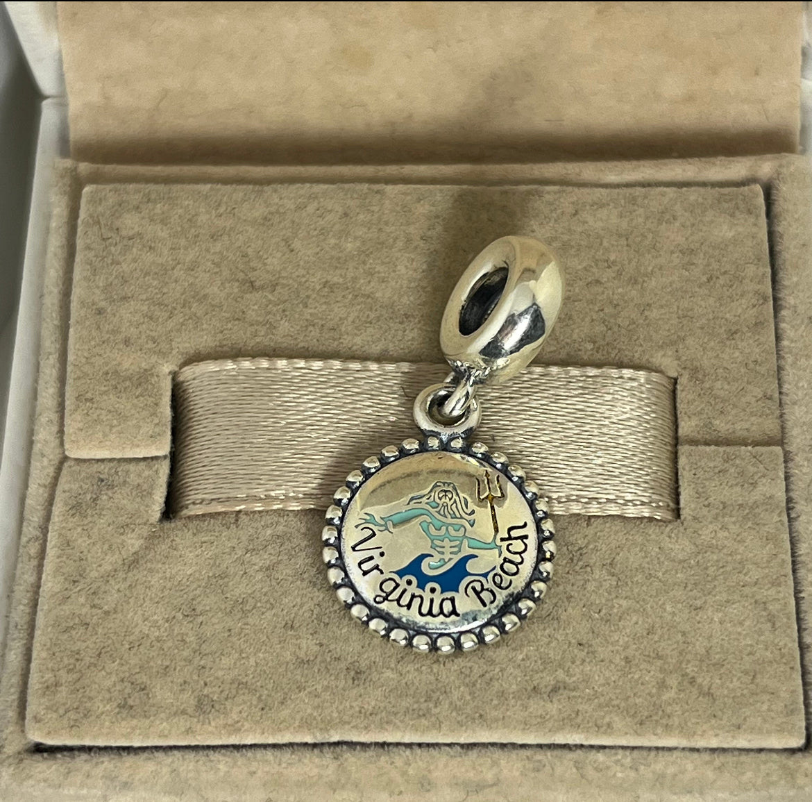 Pandora Virginia Beach Neptune Poseidon State Exclusive vacation dangle Charm