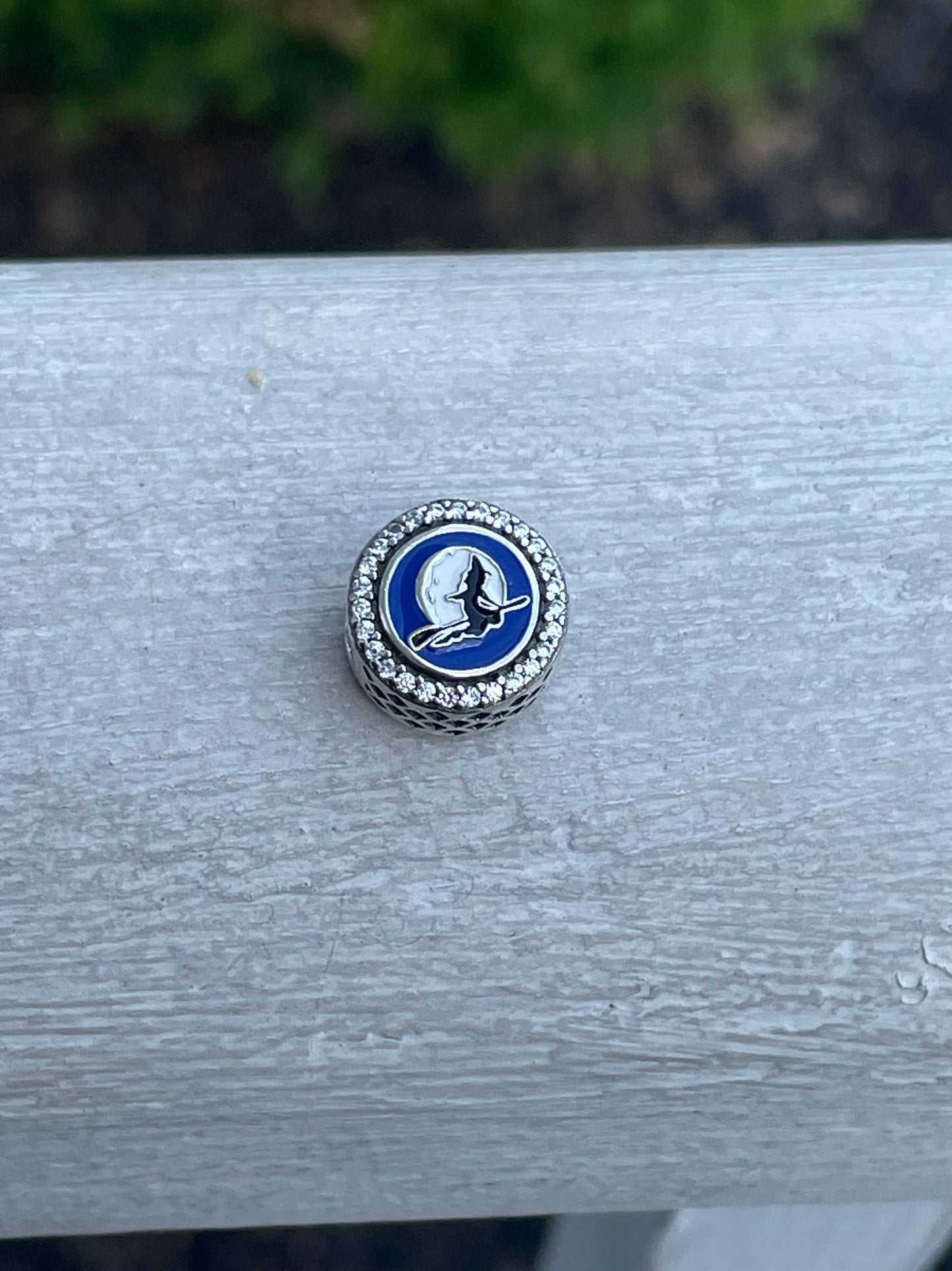 Pandora Salem Massachusetts Bewitched Witch on the Broomstick Moonlight Round Travel Charm