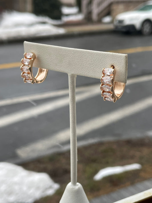 316L Rose Gold Plated Clear Zirconia Huggie Hoop Earrings (K30)