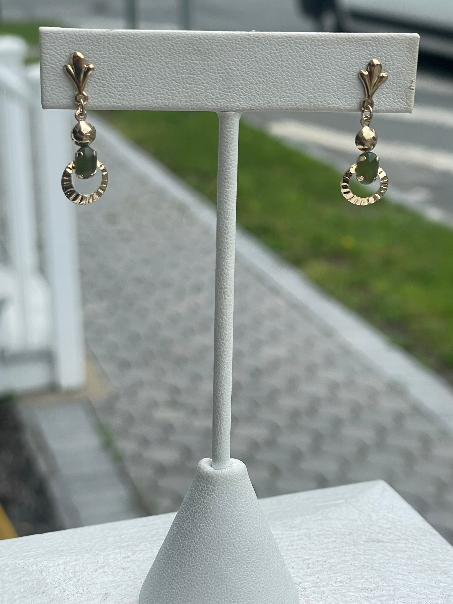 Vintage 1970’s Nephrite Jade Dangle Earrings