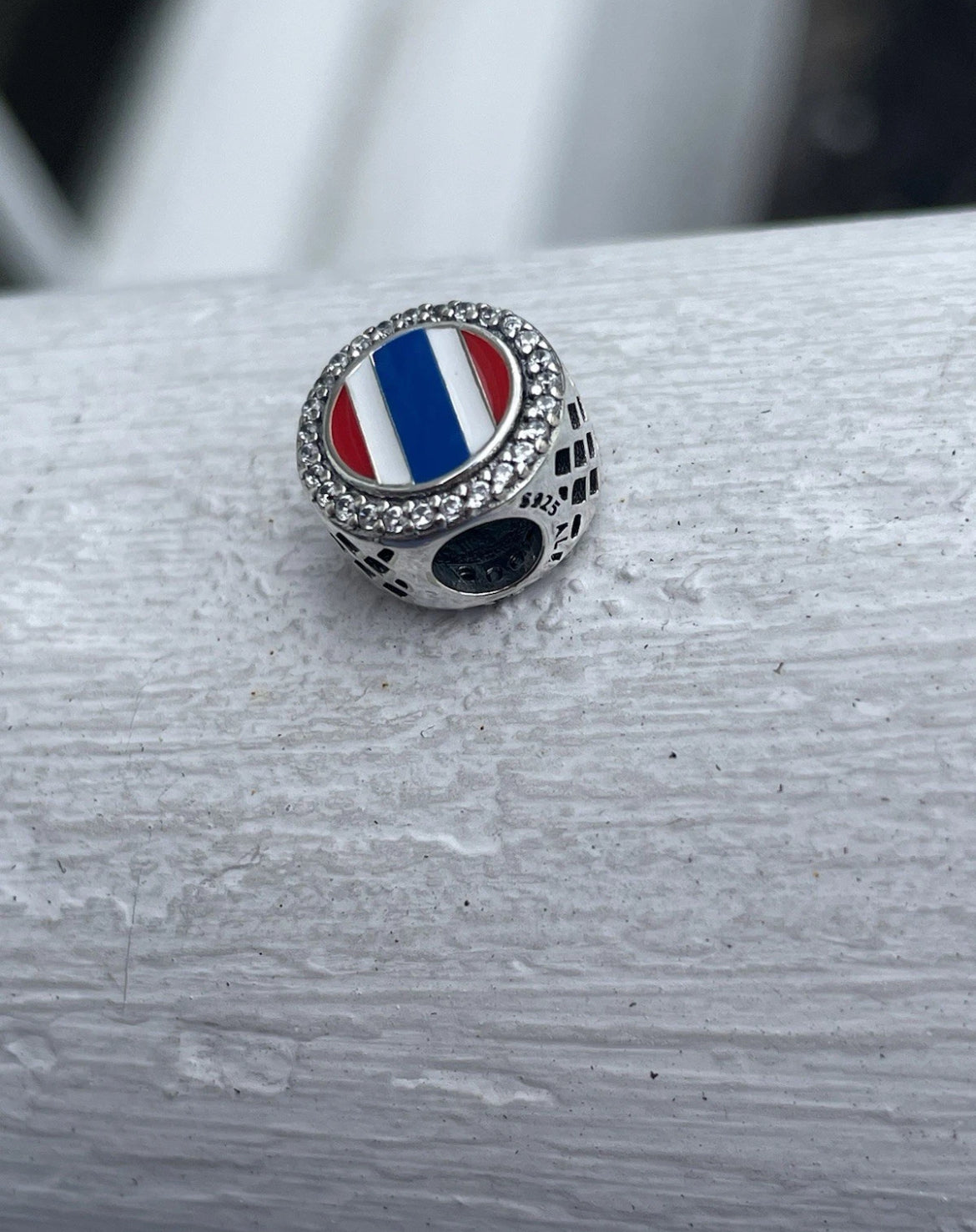 Rare Pandora Thailand Country Exclusive Round Signet Flag Travel Charm