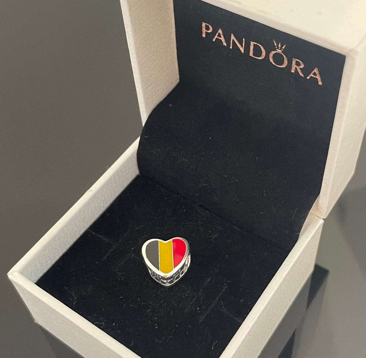 Rare Pandora Country of Belgium Exclusive Flag Heart Charm