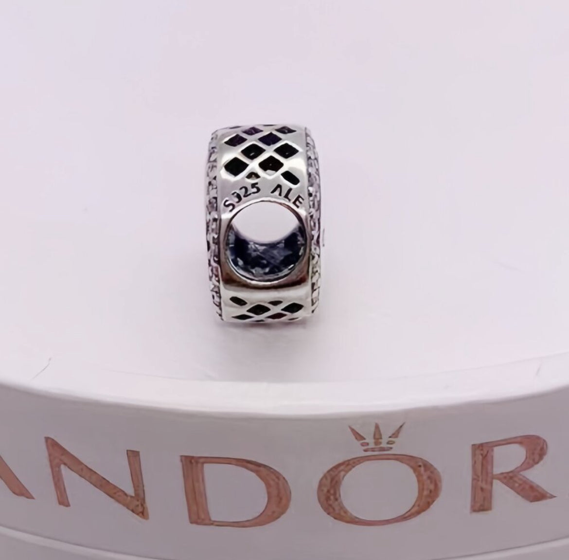 Pandora Santa Monica California Exclusive Round Beach Scene Signet Charm