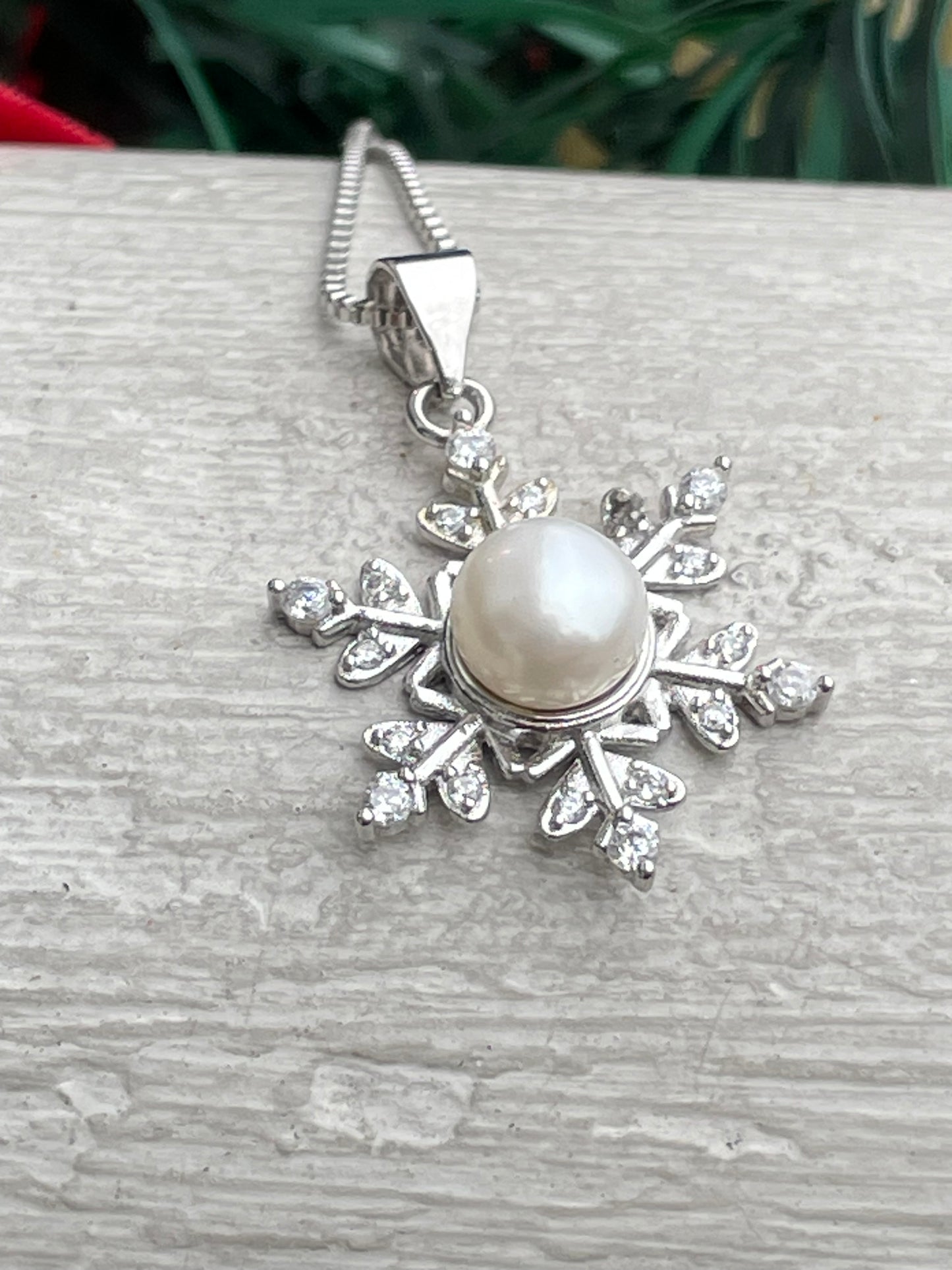 925 Sterling Silver Snowflake Cz & Pearl Snowflake Necklace