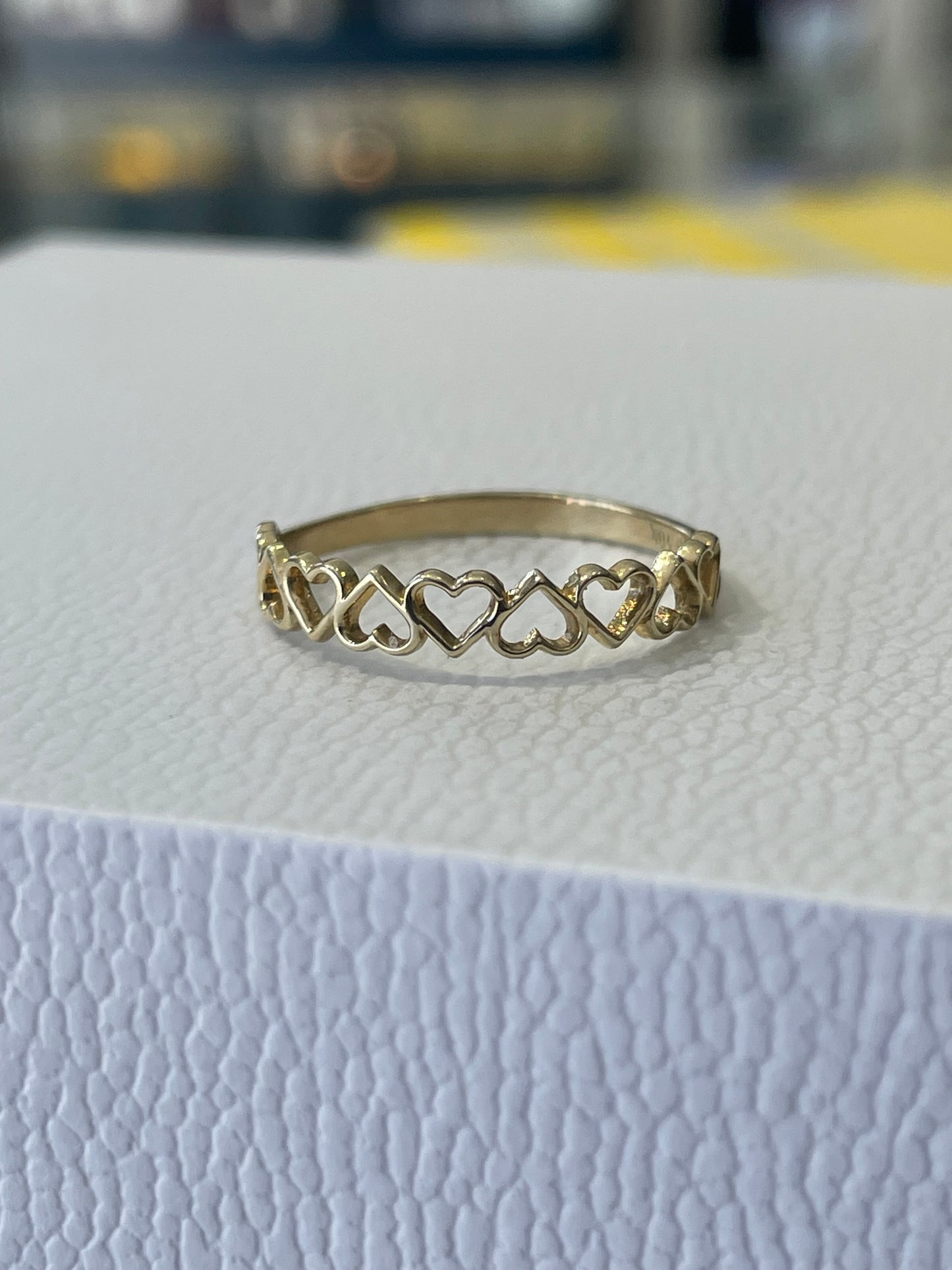 10k Gold Open Hearts Band Ring Size 7