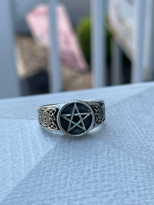925 Sterling Silver Wiccan Star Ring Size 8