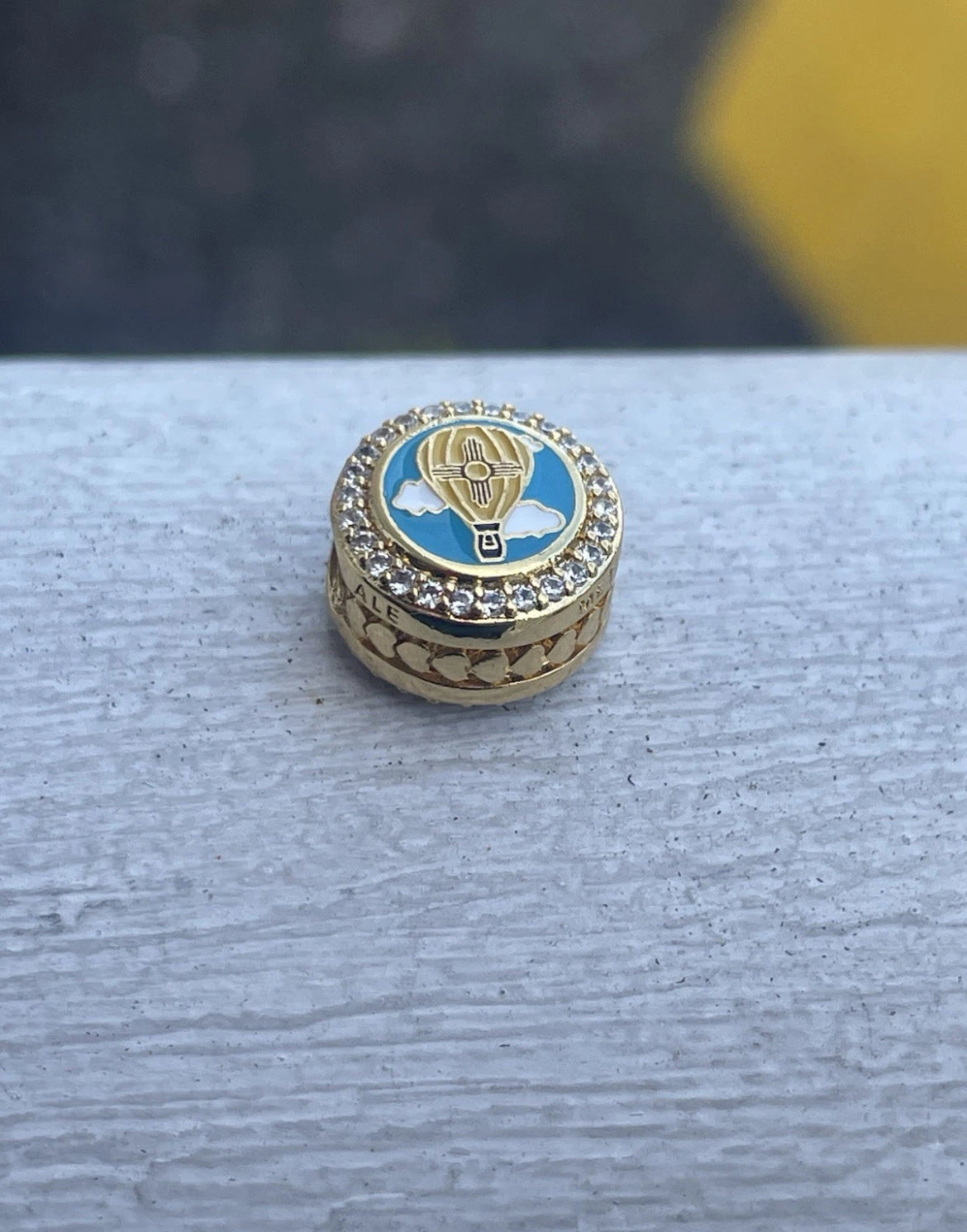 Pandora New Mexico State Exclusive Shine Gold Round Signet Charm