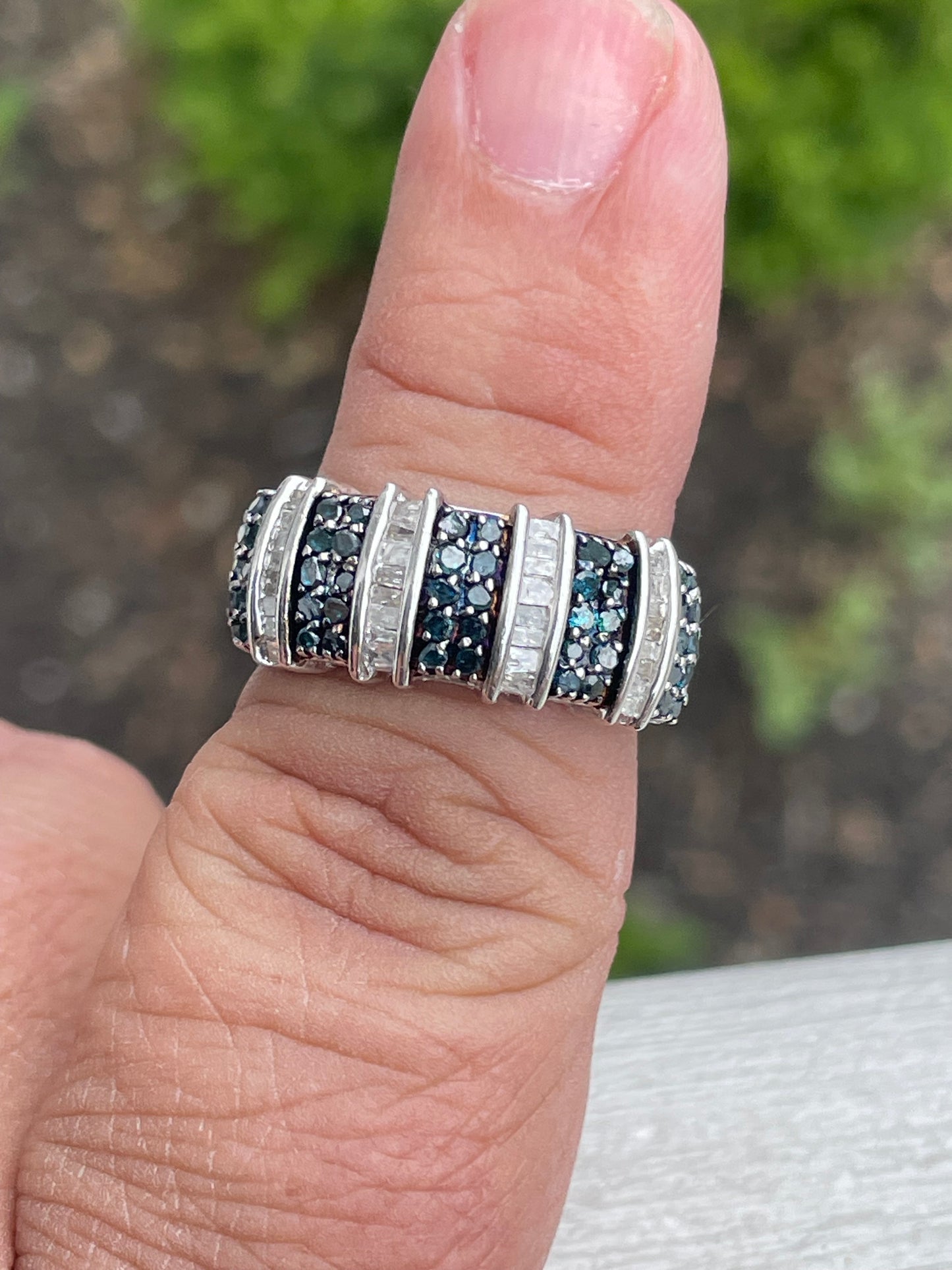 925 Sterling Silver Natural Blue & White Diamond Band Ring Size 7