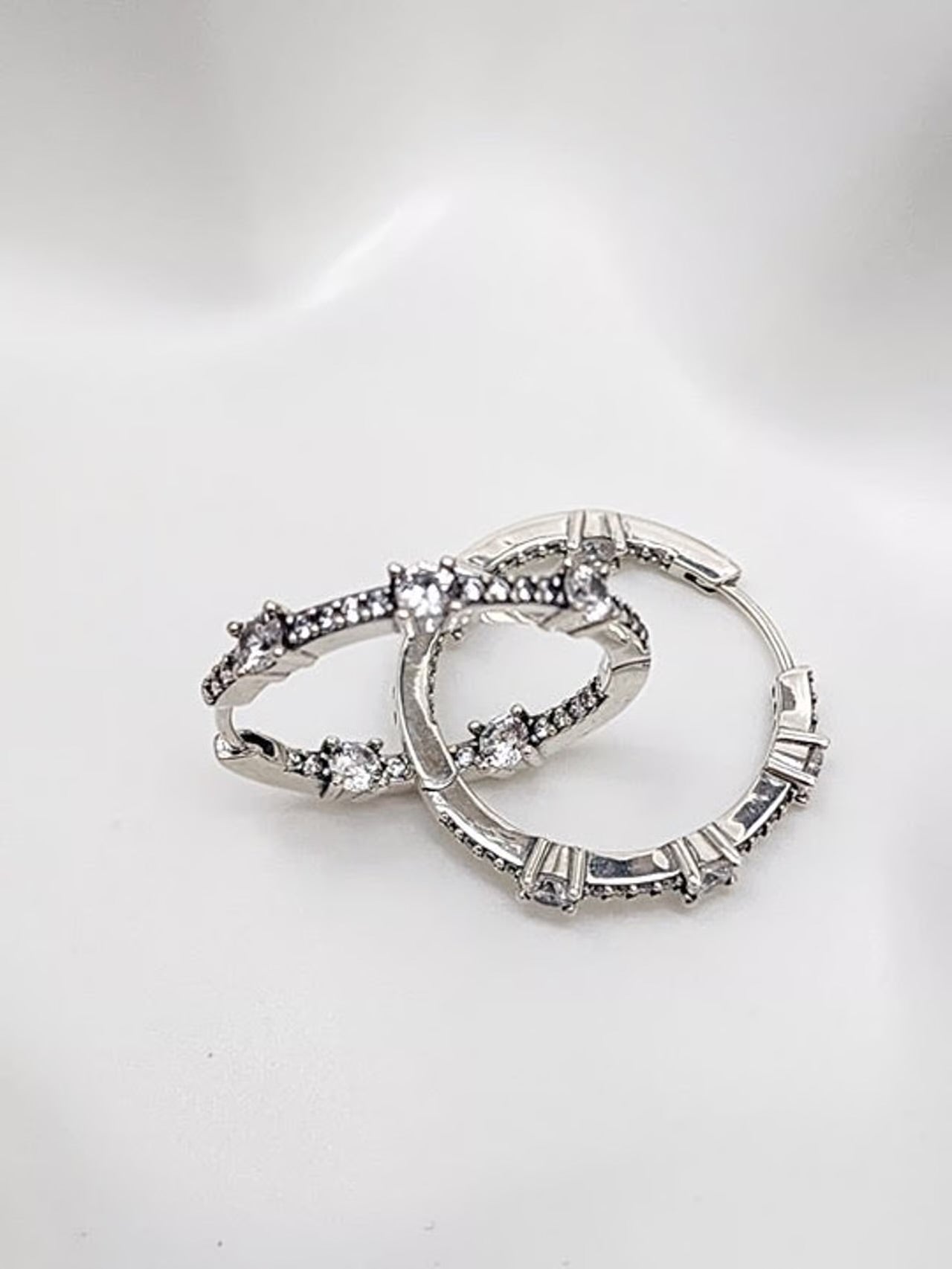 Pandora Sparkling Pavé CZ Bars Hoop Earrings 290043C01