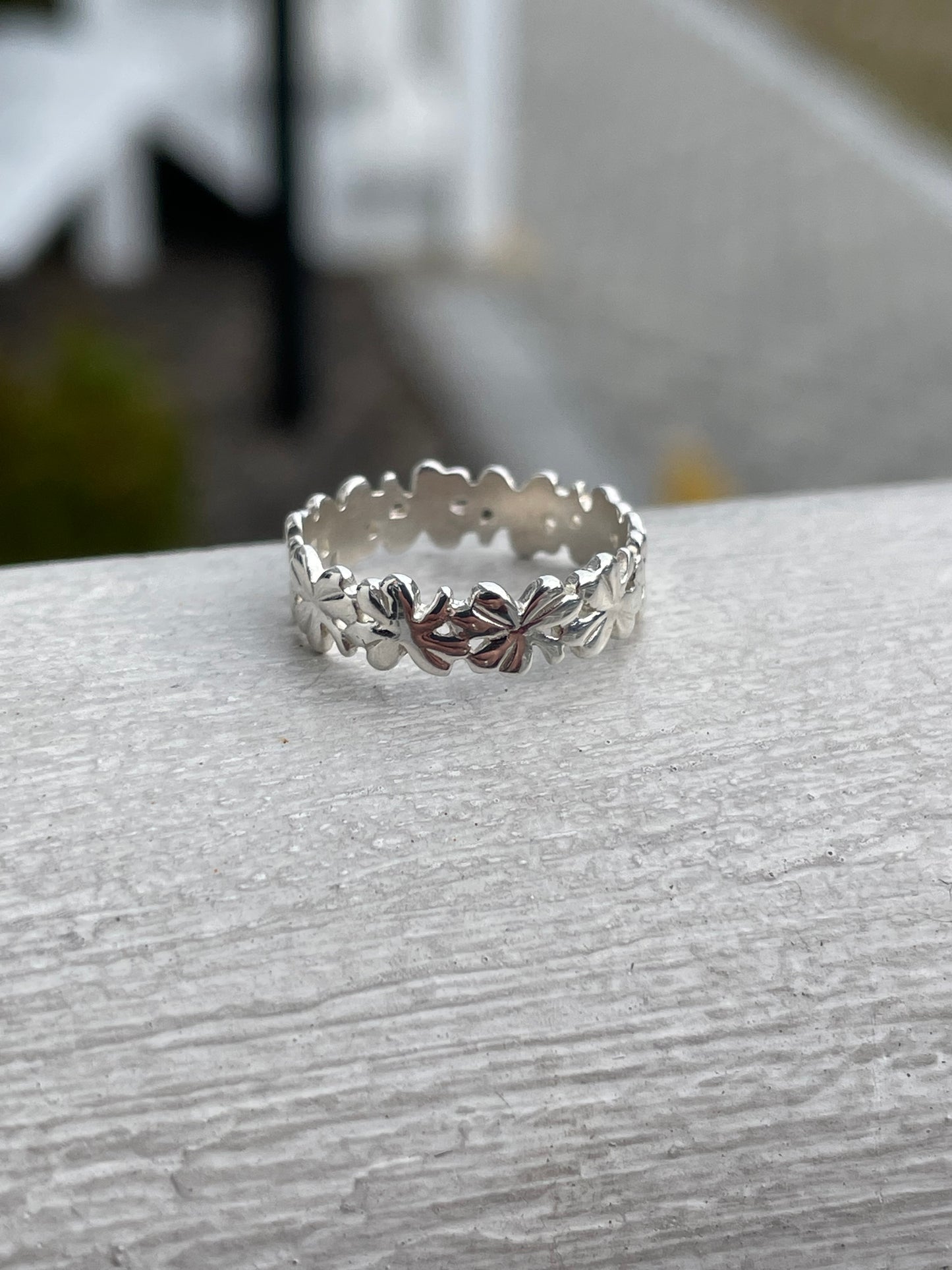 925 Sterling Silver Lucky 4-Leaf Clover Eternity Band Ring Size 5